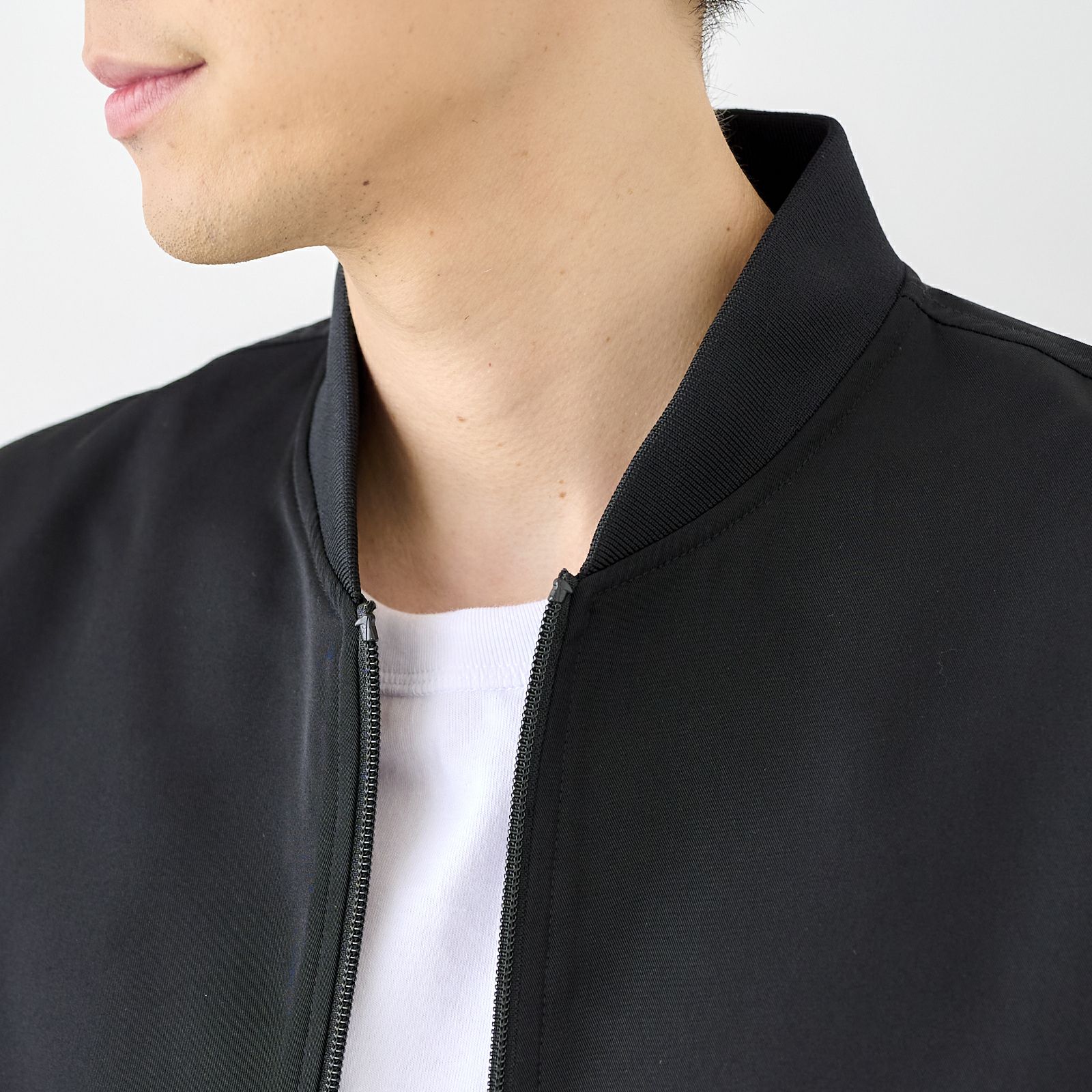 ノーカラーブルゾン