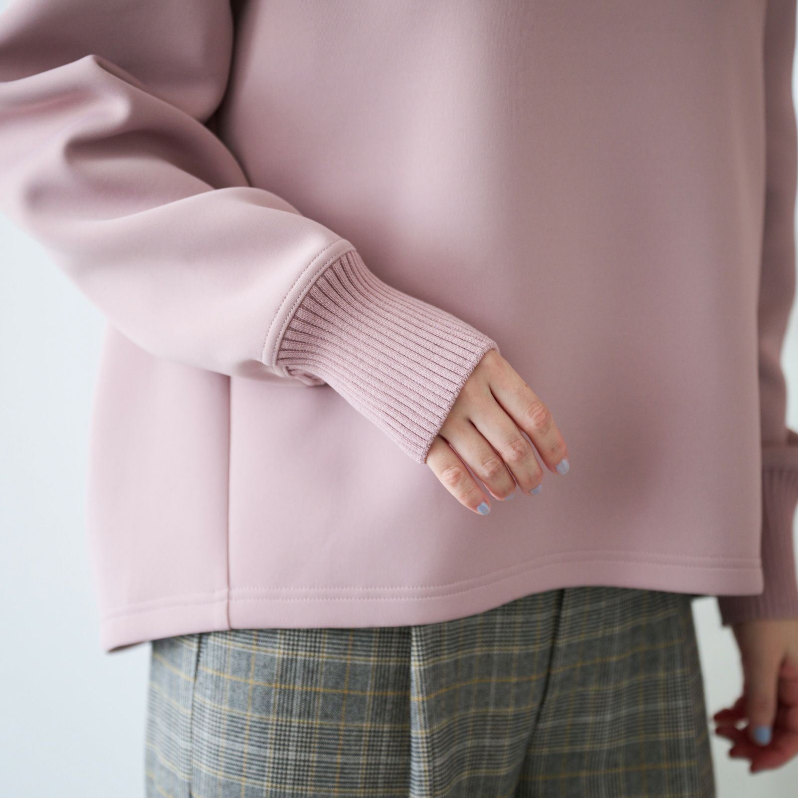 エアリースウェット襟リブプルオーバー