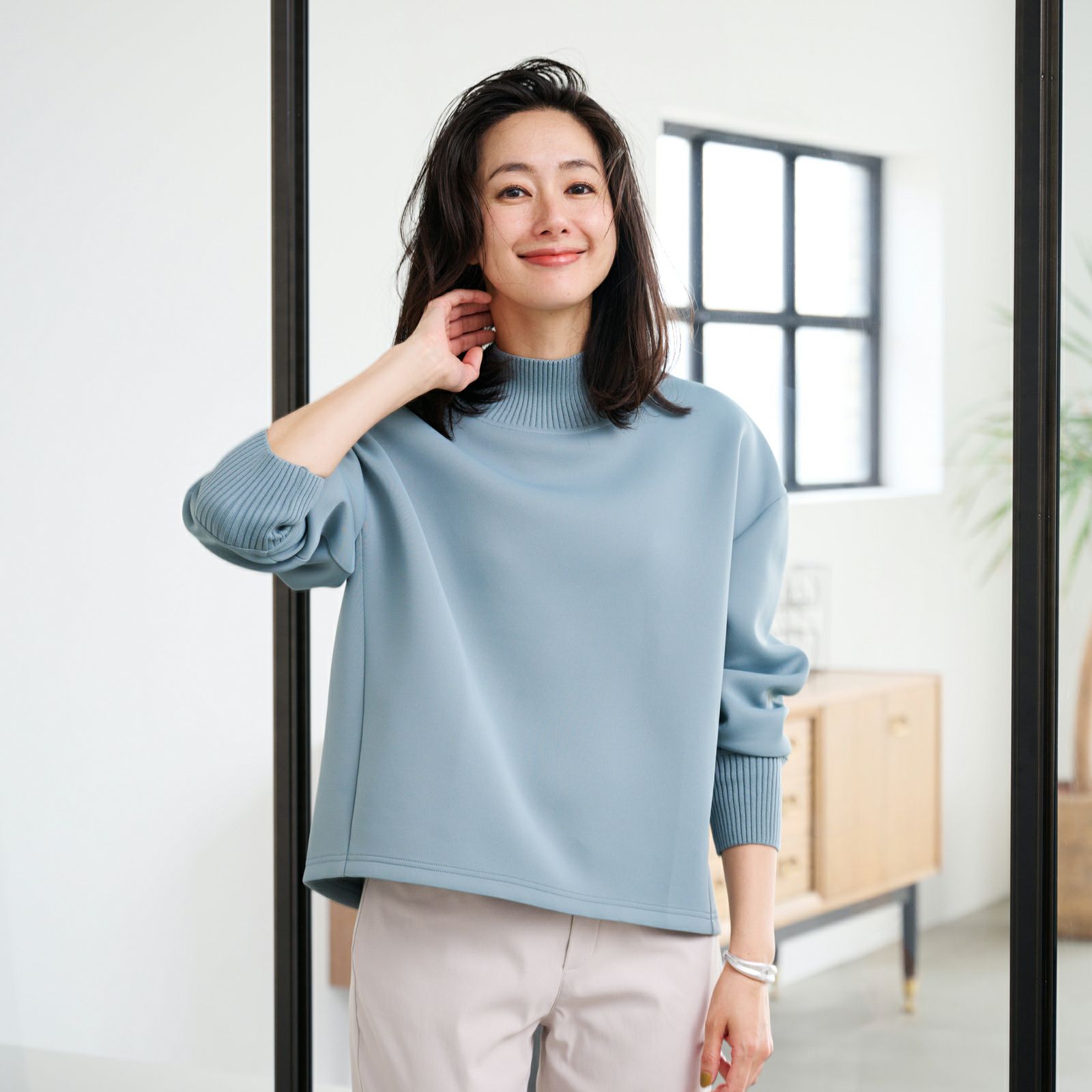 エアリースウェット襟リブプルオーバー