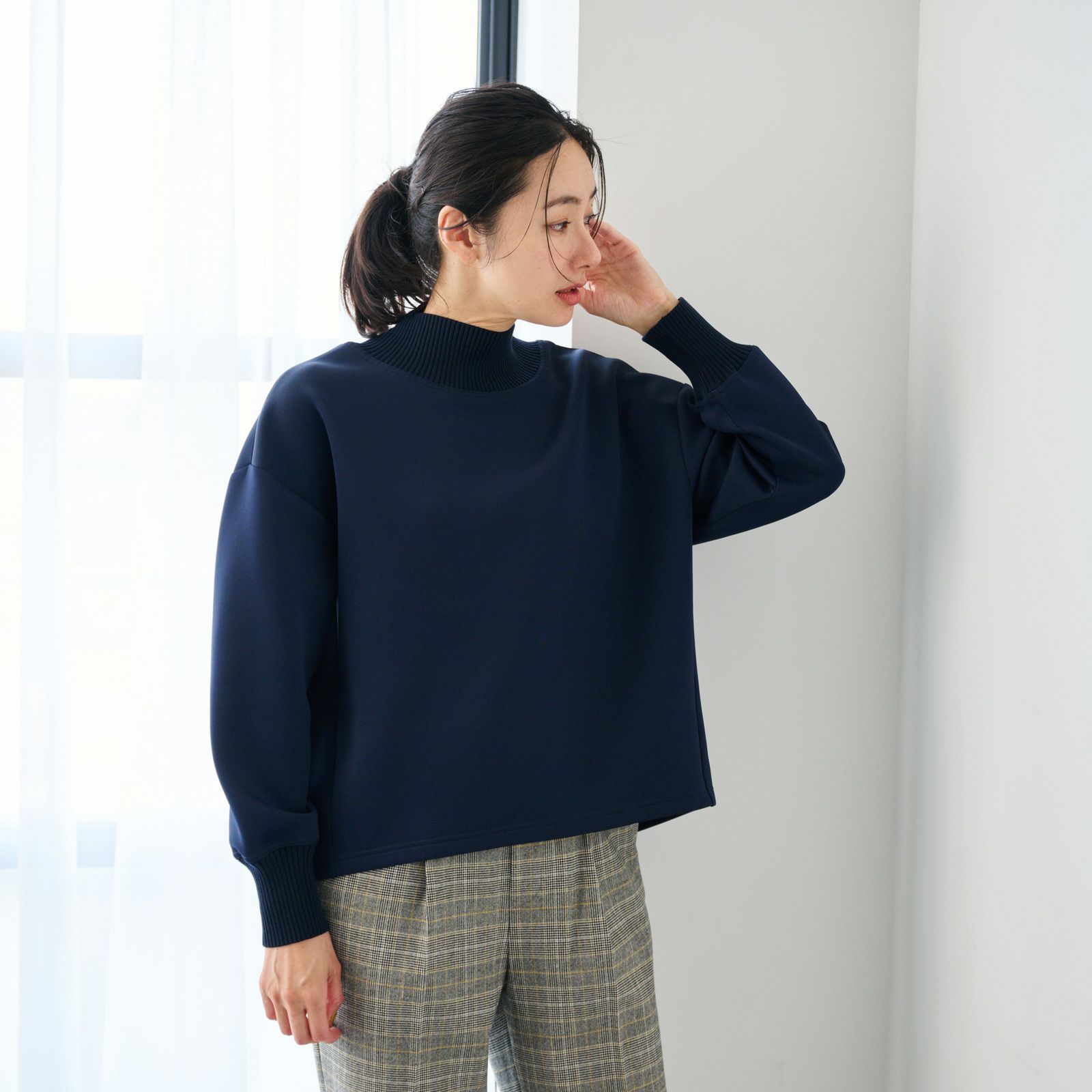 エアリースウェット襟リブプルオーバー