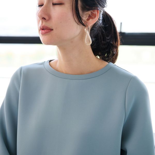 エアリースウェット 袖口ギャザープルオーバー