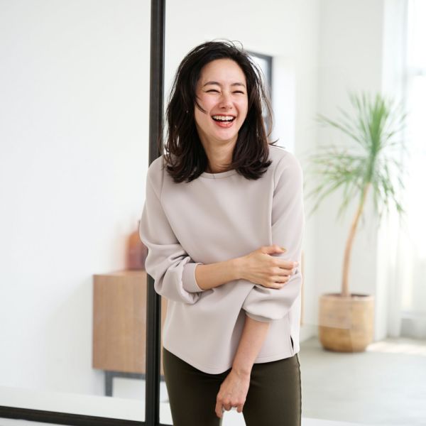 エアリースウェット 袖口ギャザープルオーバー