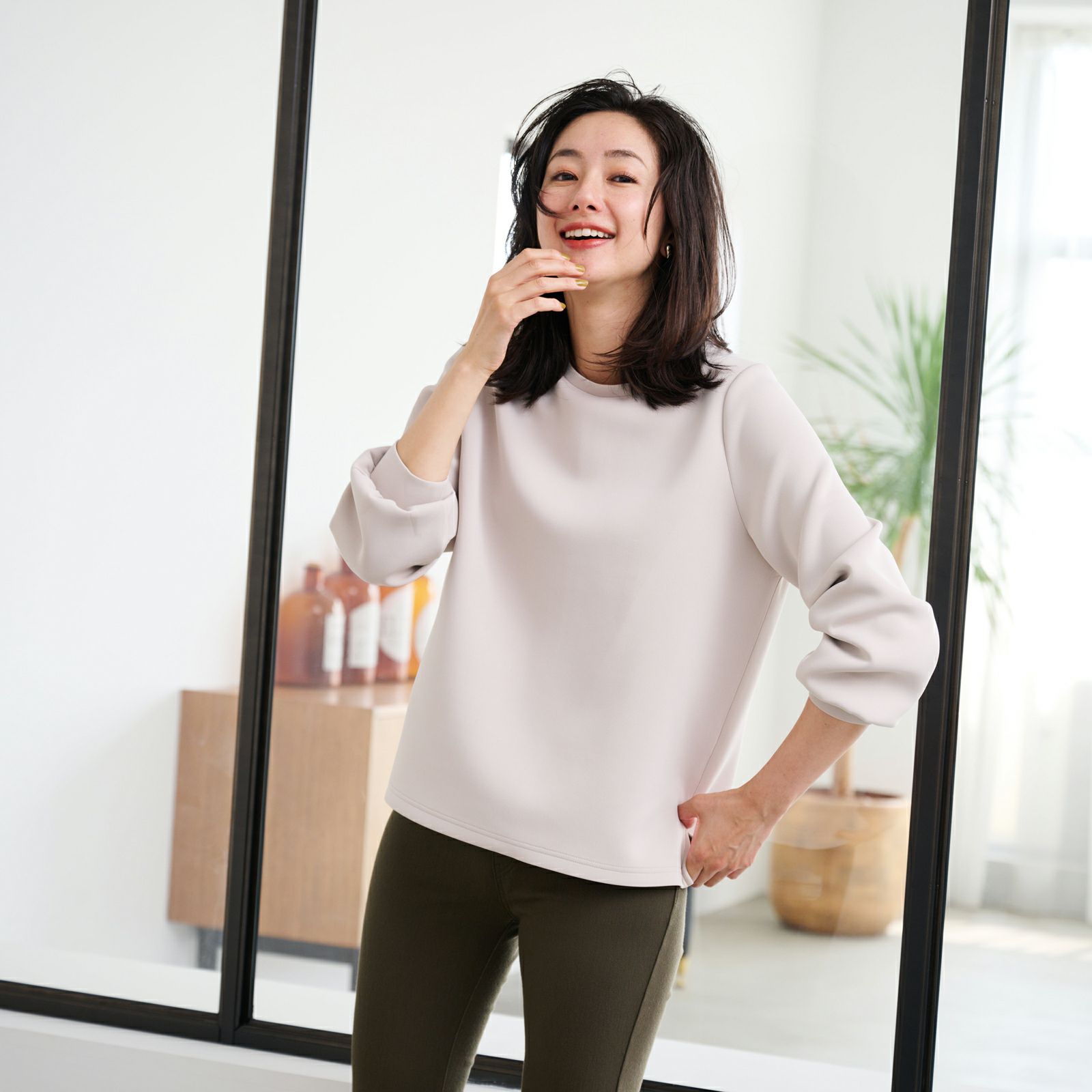 エアリースウェット 袖口ギャザープルオーバー