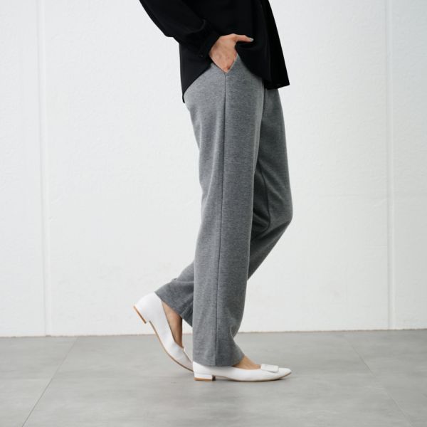 起毛カットソー　ストレートパンツ