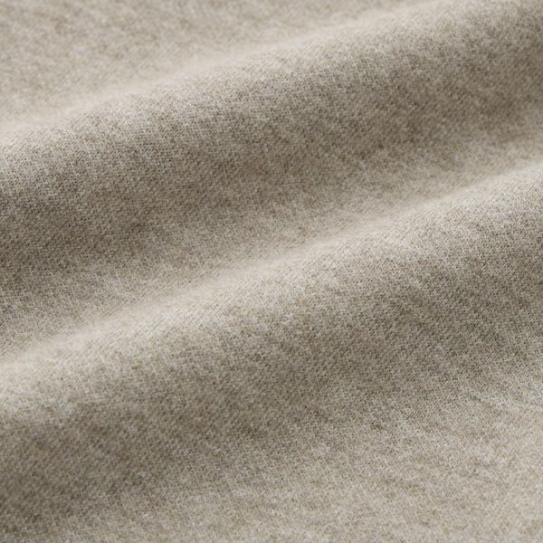 起毛カットソー　ストレートパンツ