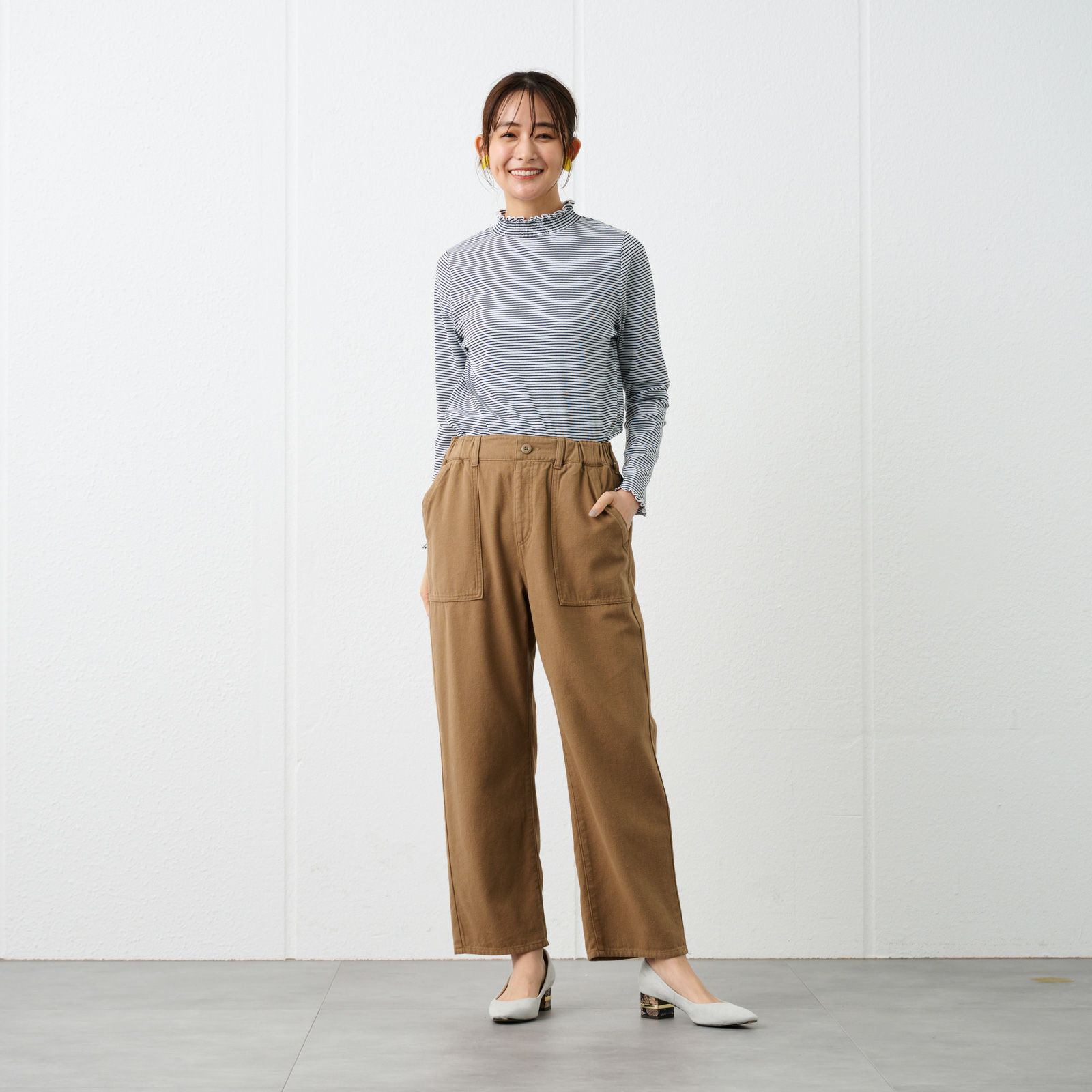 コットン100%　ストレートベーカーパンツ