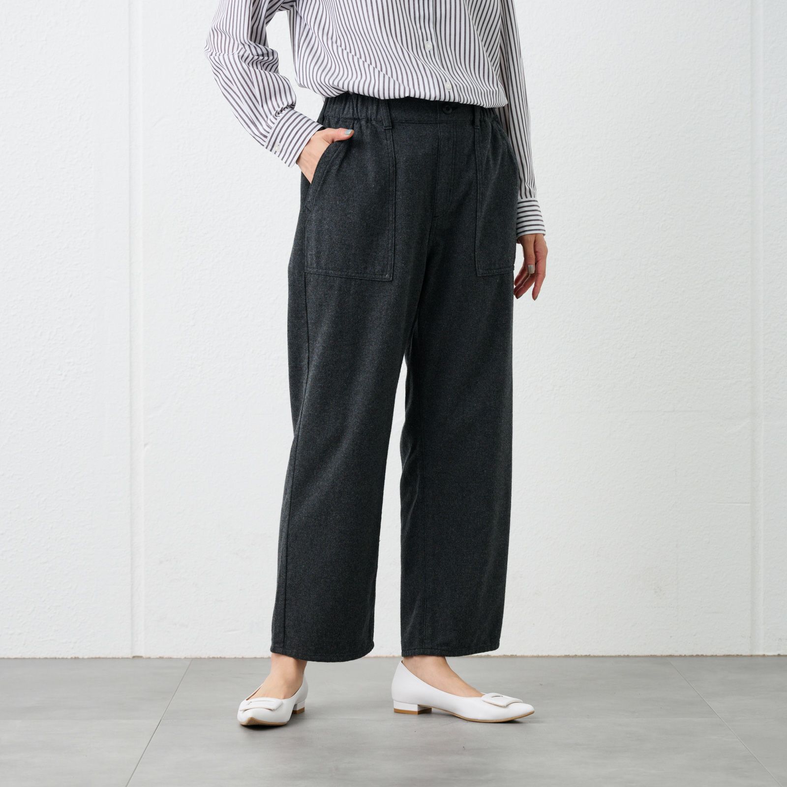 コットン100%　ストレートベーカーパンツ
