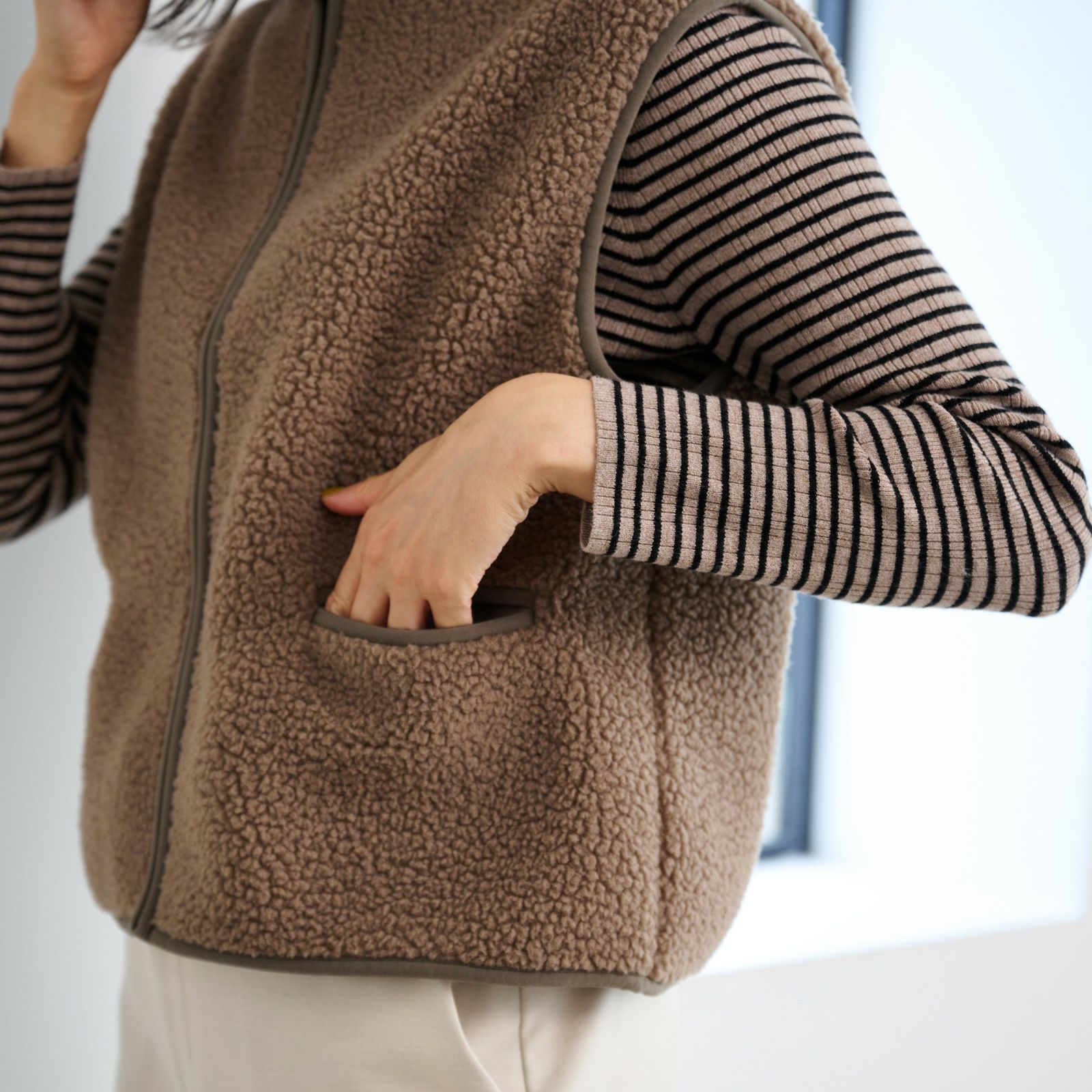 ボアフリースフルジップベスト