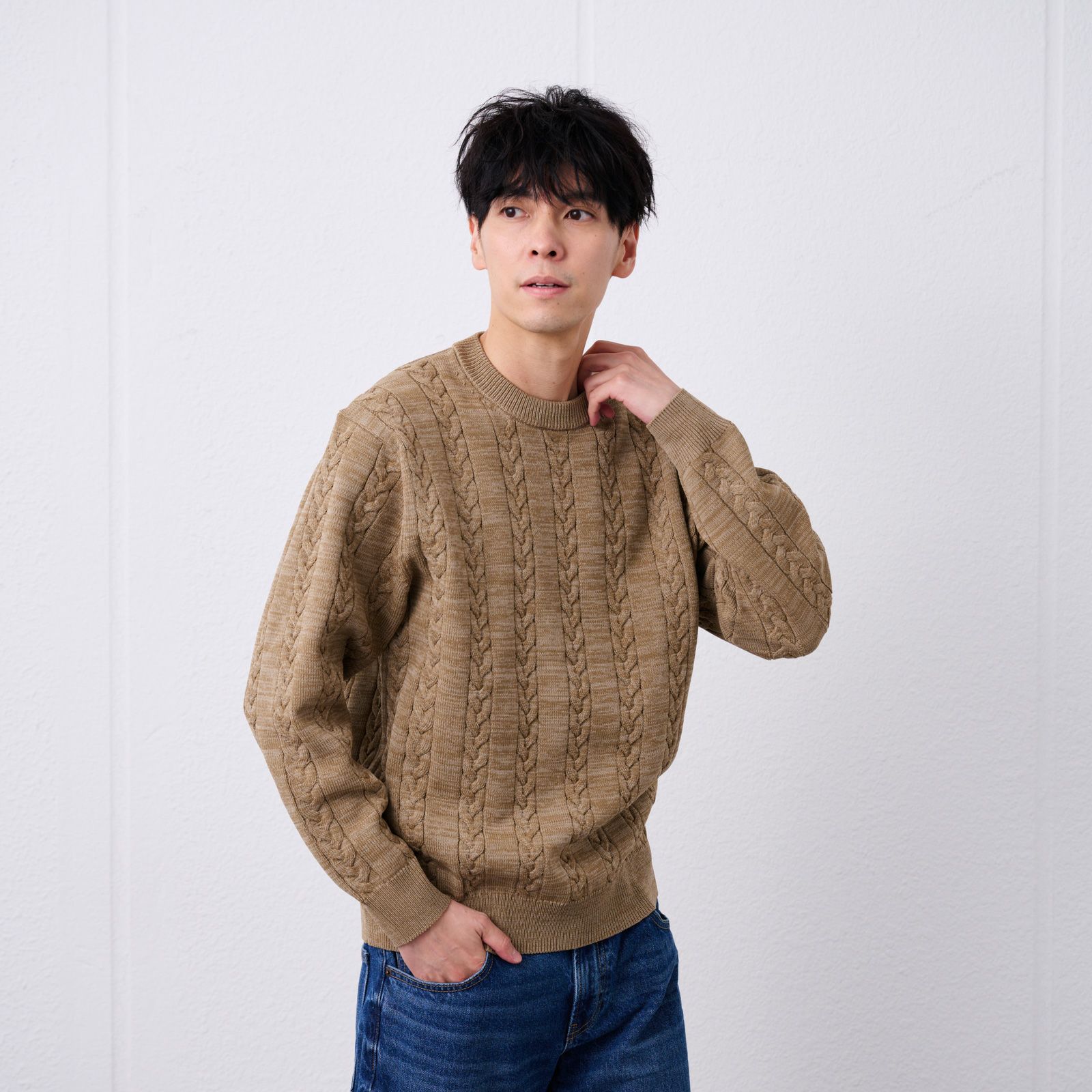 エアリーヤーン　ケーブルクルーネックプルオーバー