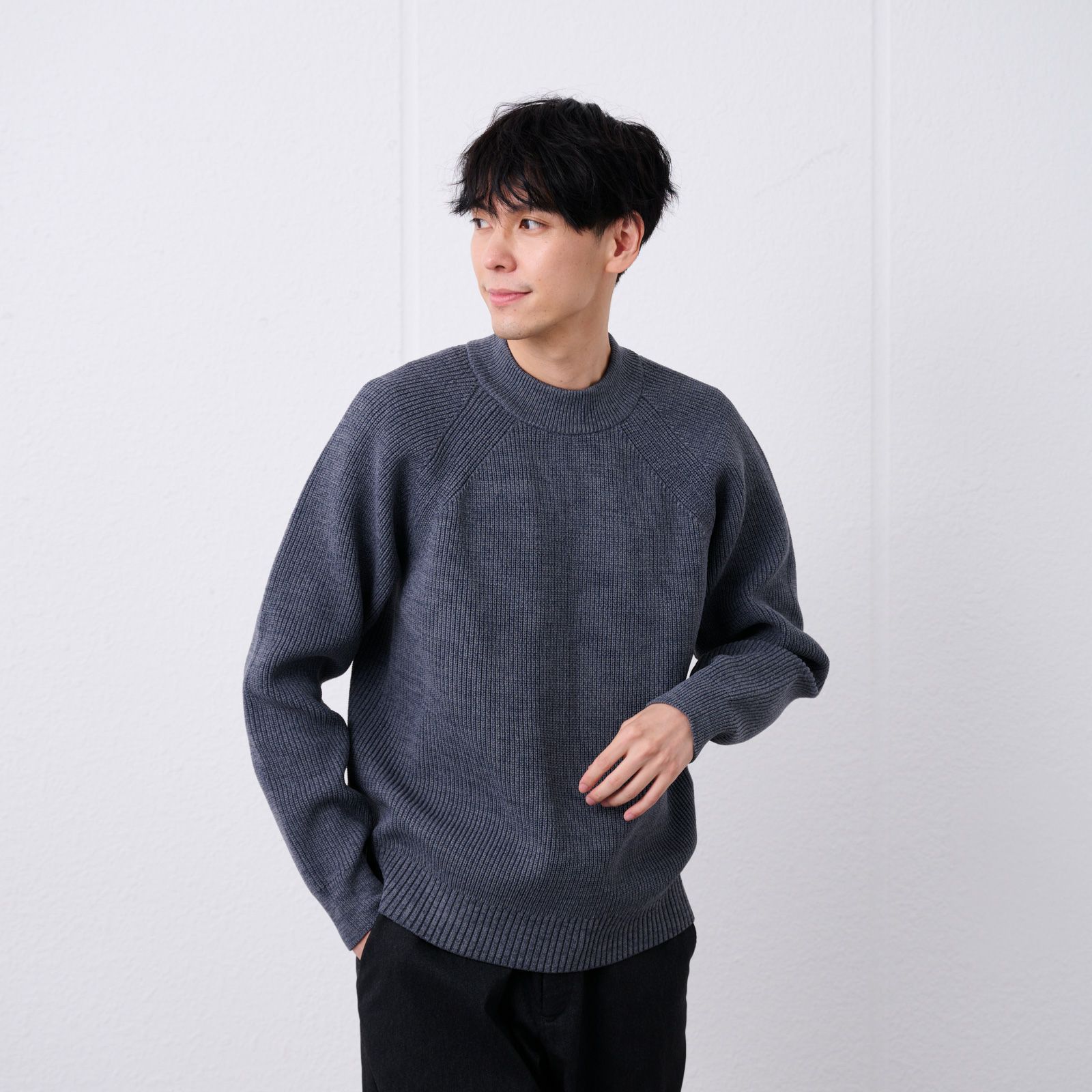 エアリーヤーン　畔編みモックネックプルオーバー