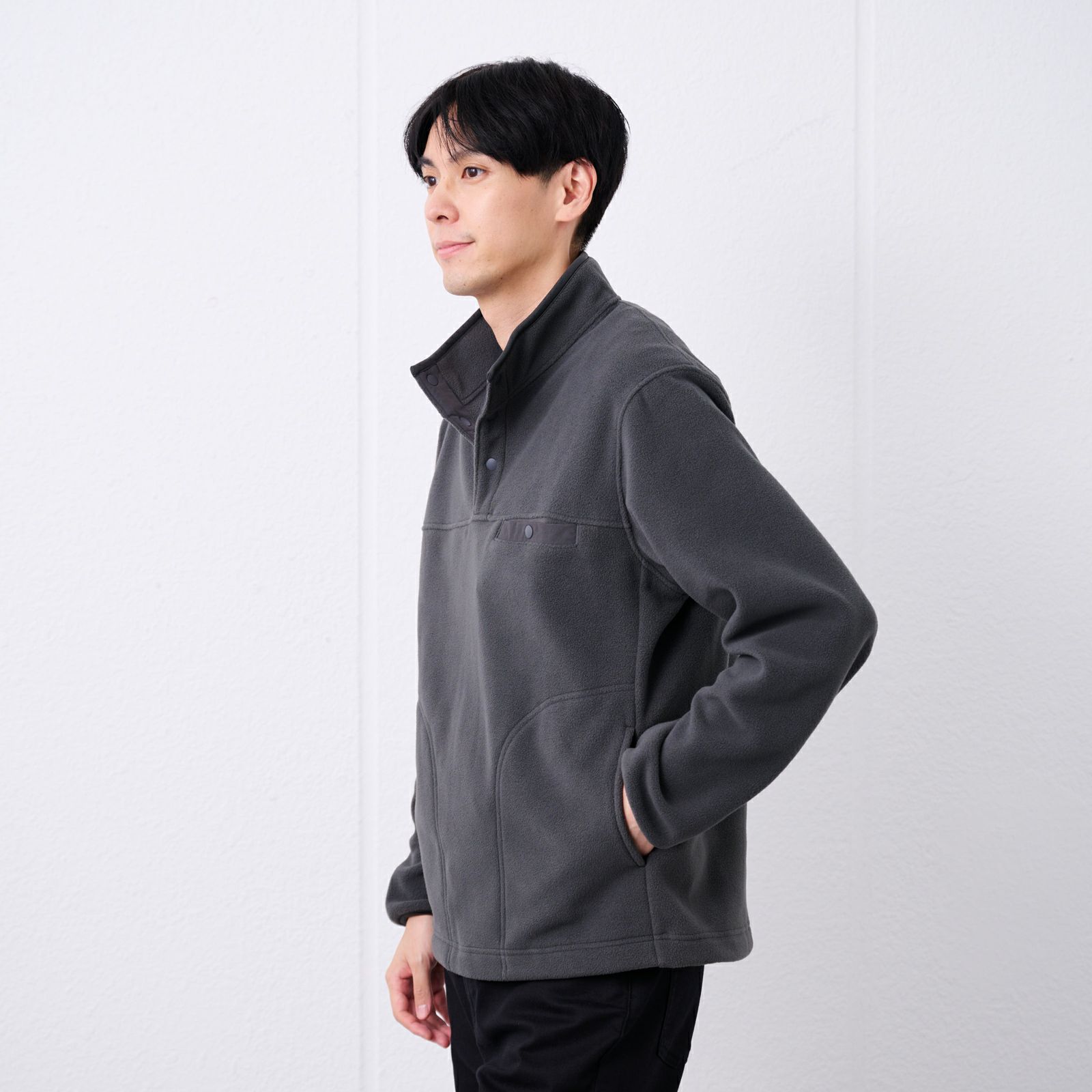 フリース　スナップボタンプルオーバー