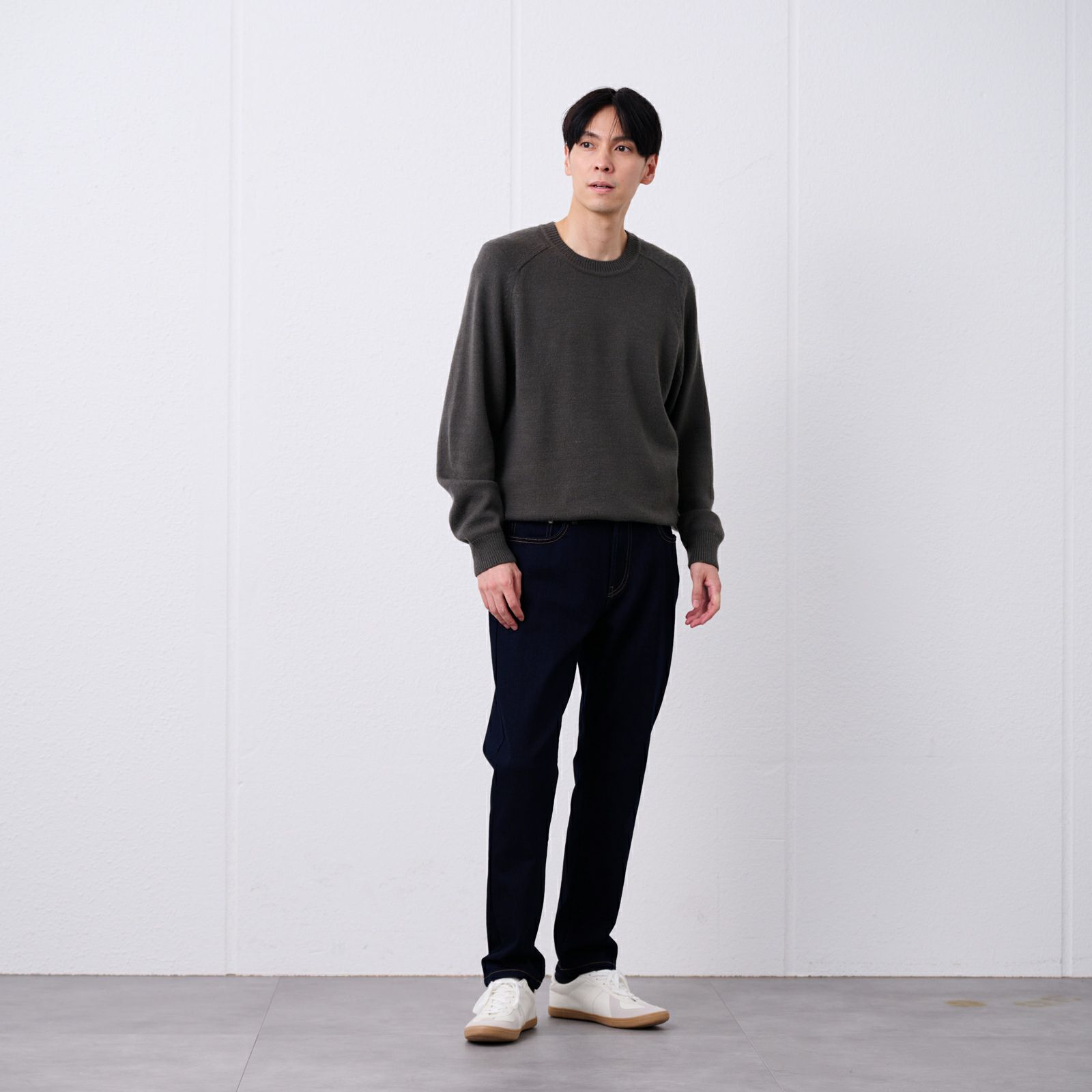 ピースフィットウォーム　レギュラーフィットスーパーストレッチジーンズ