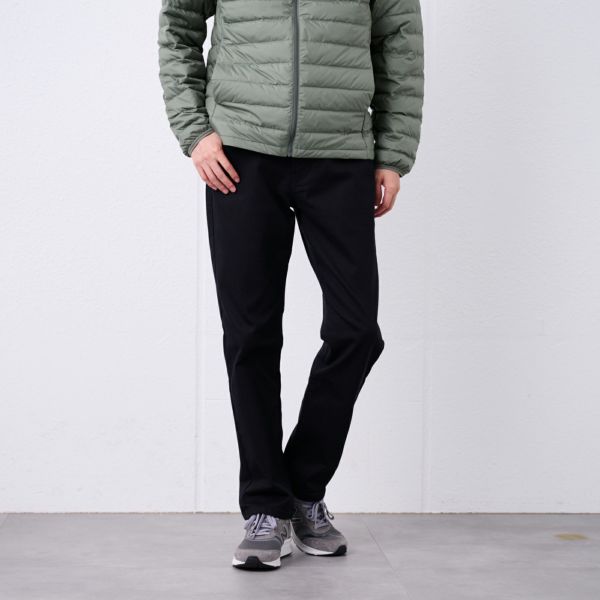 ピースフィットウォーム　レギュラーフィットスーパーストレッチジーンズ