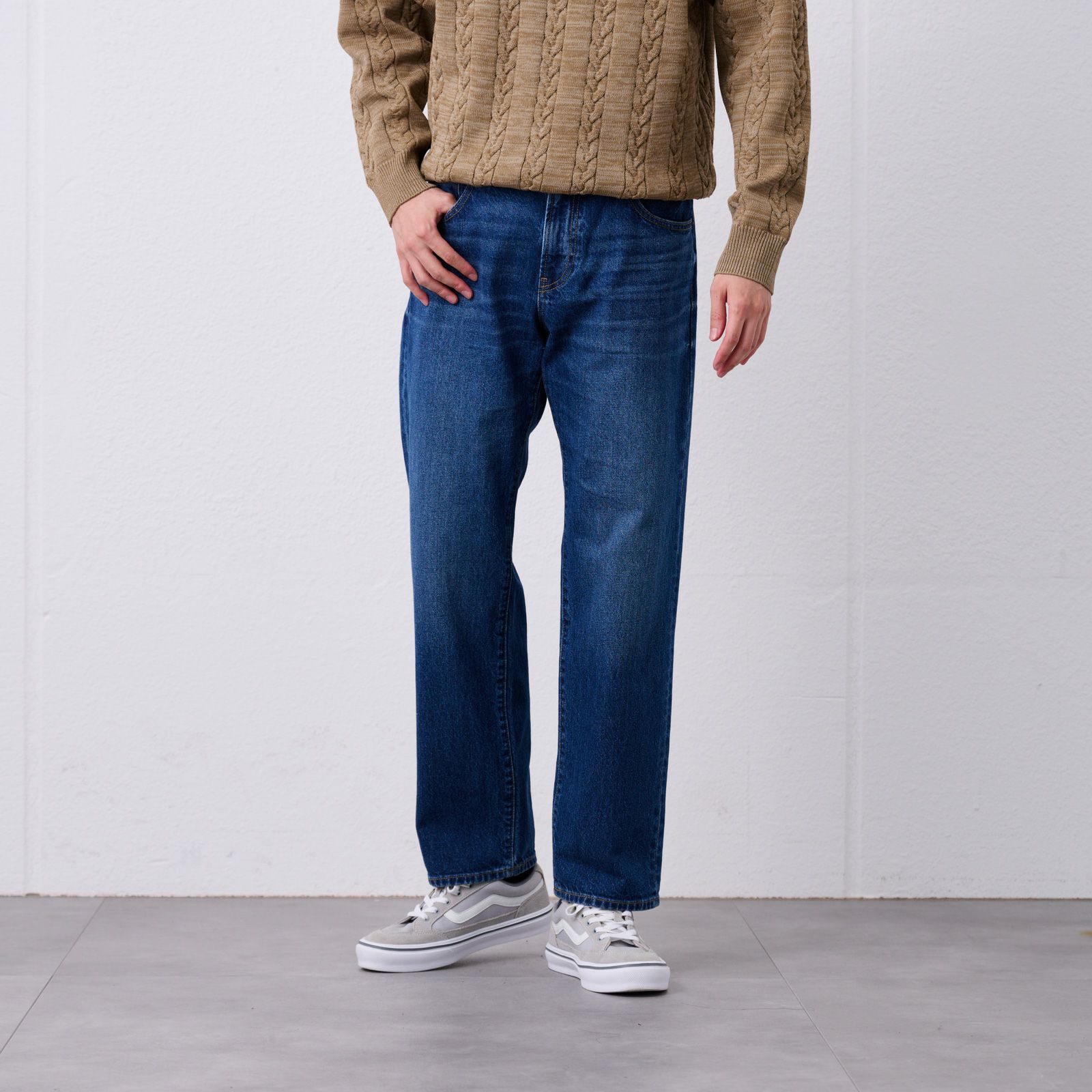 匠ジーンズ　レギュラーフィットパンツ