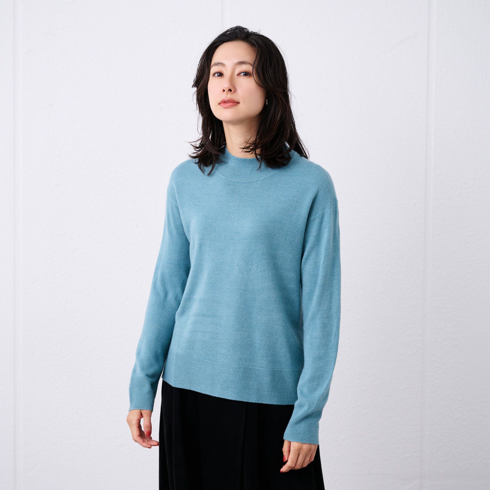 洗える・保温　シフォンタッチ　モックネックプルオーバー