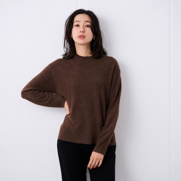 洗える・保温　シフォンタッチ　モックネックプルオーバー