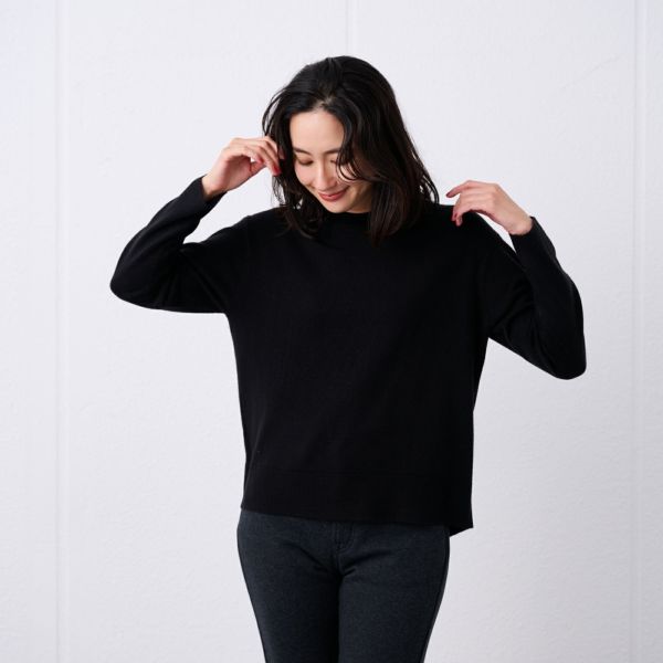 洗える・保温　シフォンタッチ　モックネックプルオーバー