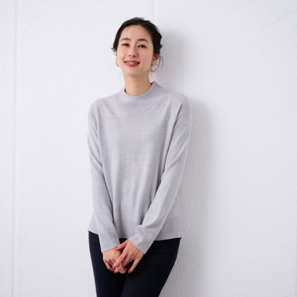 洗える・保温　シフォンタッチ　モックネックプルオーバー