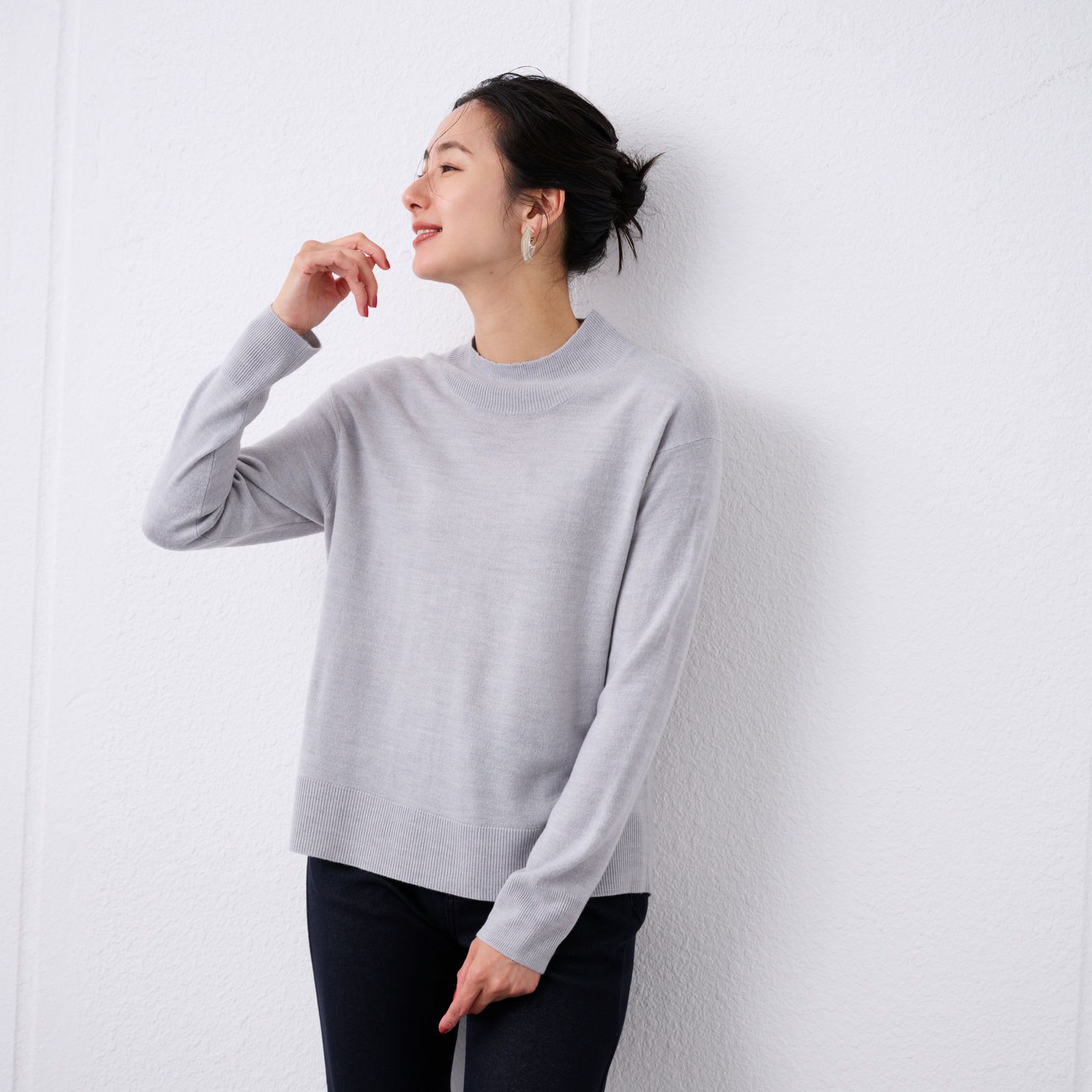 洗える・保温　シフォンタッチ　モックネックプルオーバー