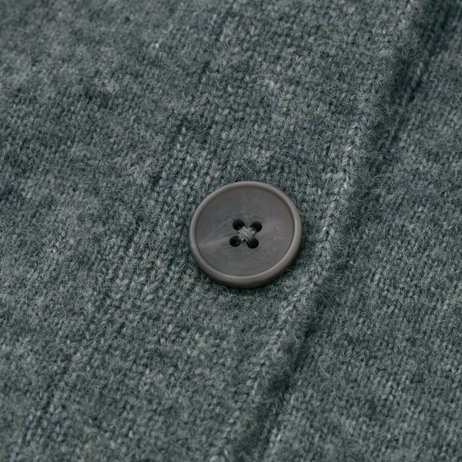 洗える　エコベジヤーン　Vネックカーディガン