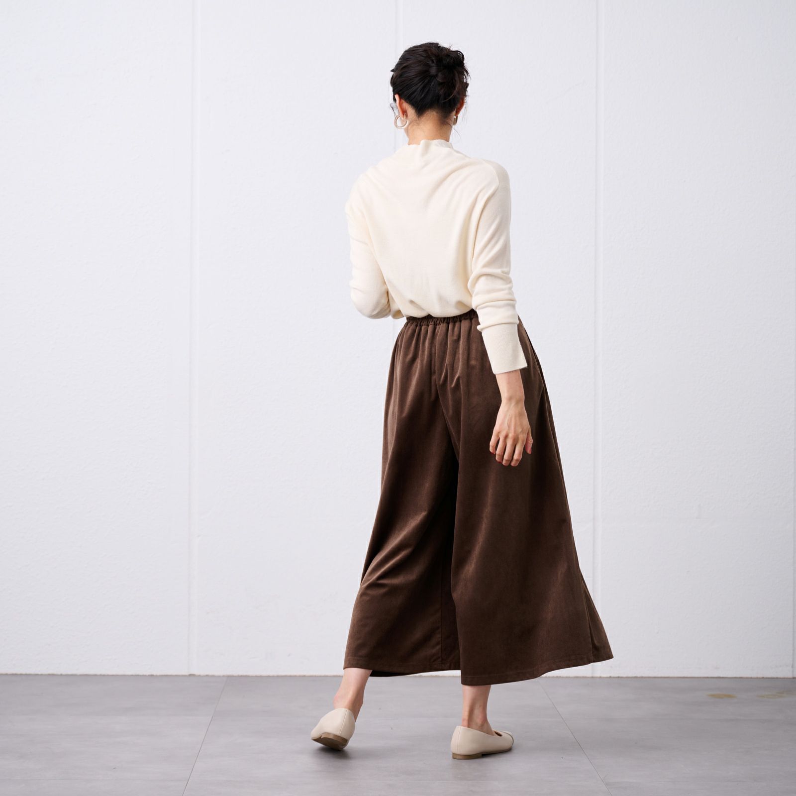 カットソーベロアスカーチョ