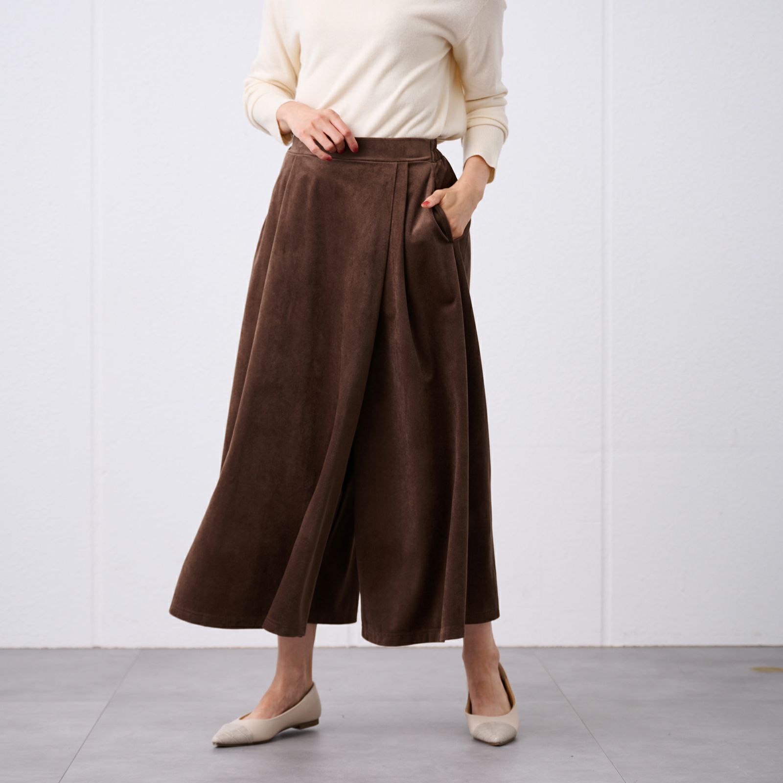 カットソーベロアスカーチョ