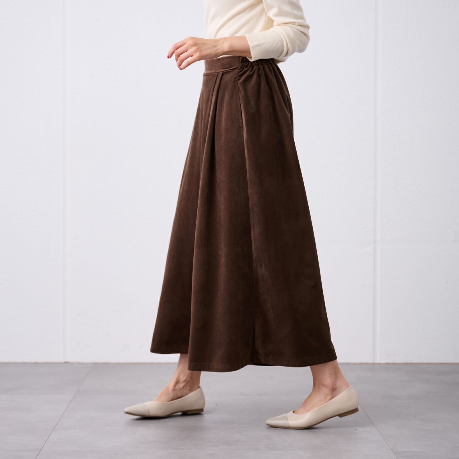 カットソーベロアスカーチョ