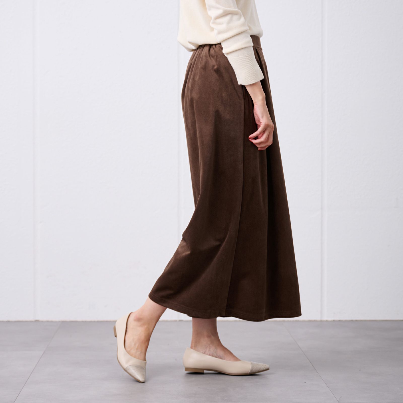 カットソーベロアスカーチョ