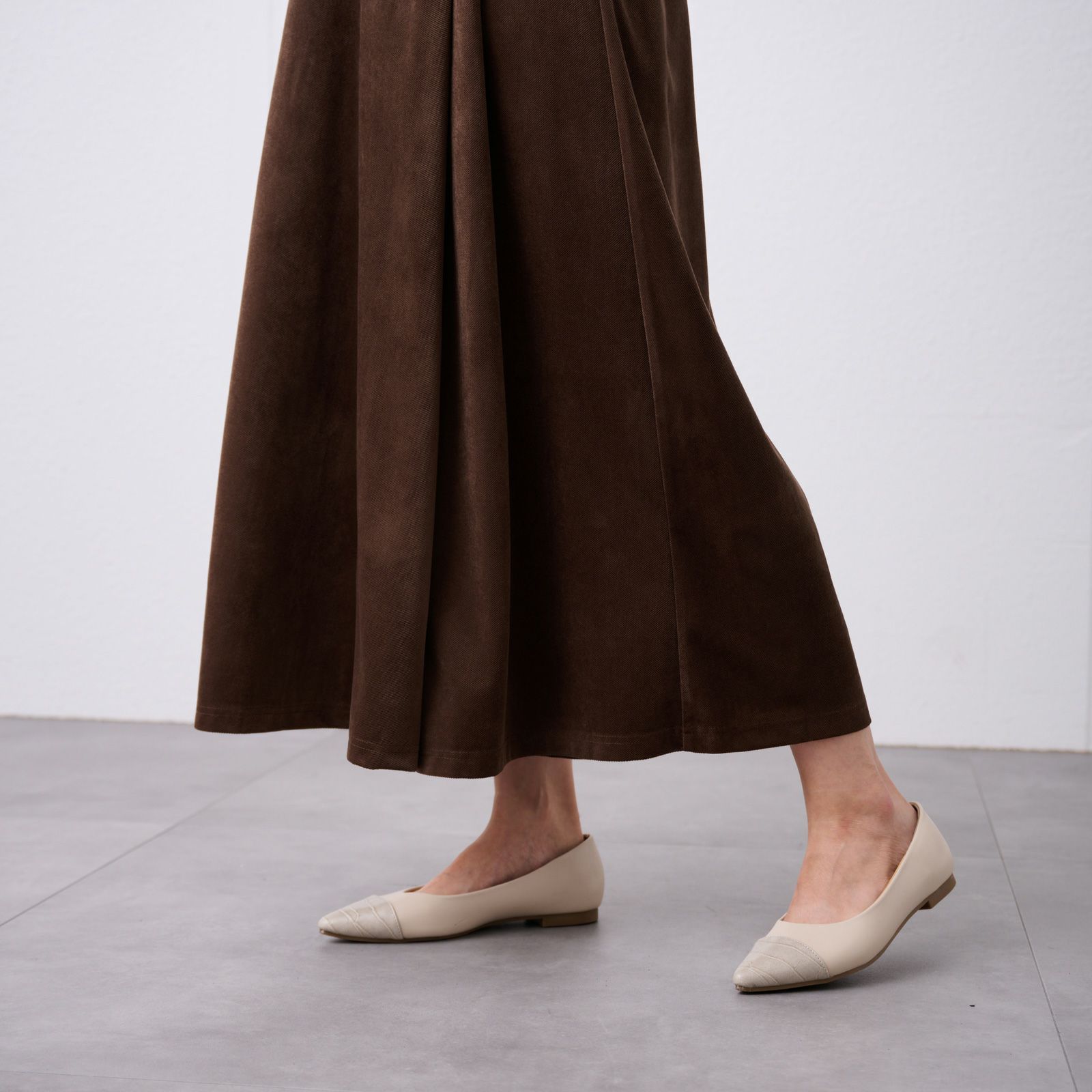 カットソーベロアスカーチョ