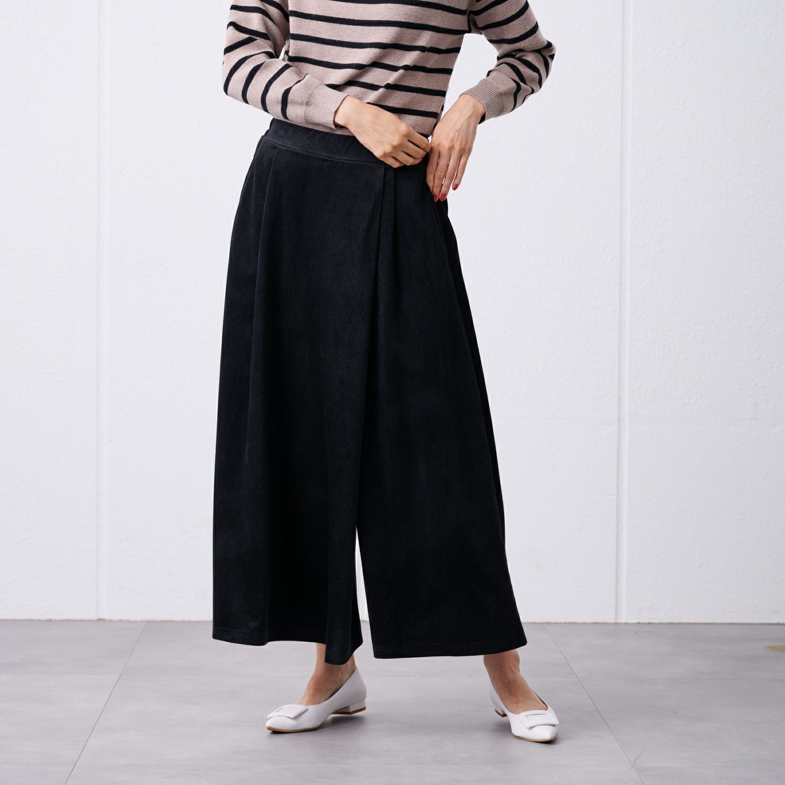 カットソーベロアスカーチョ