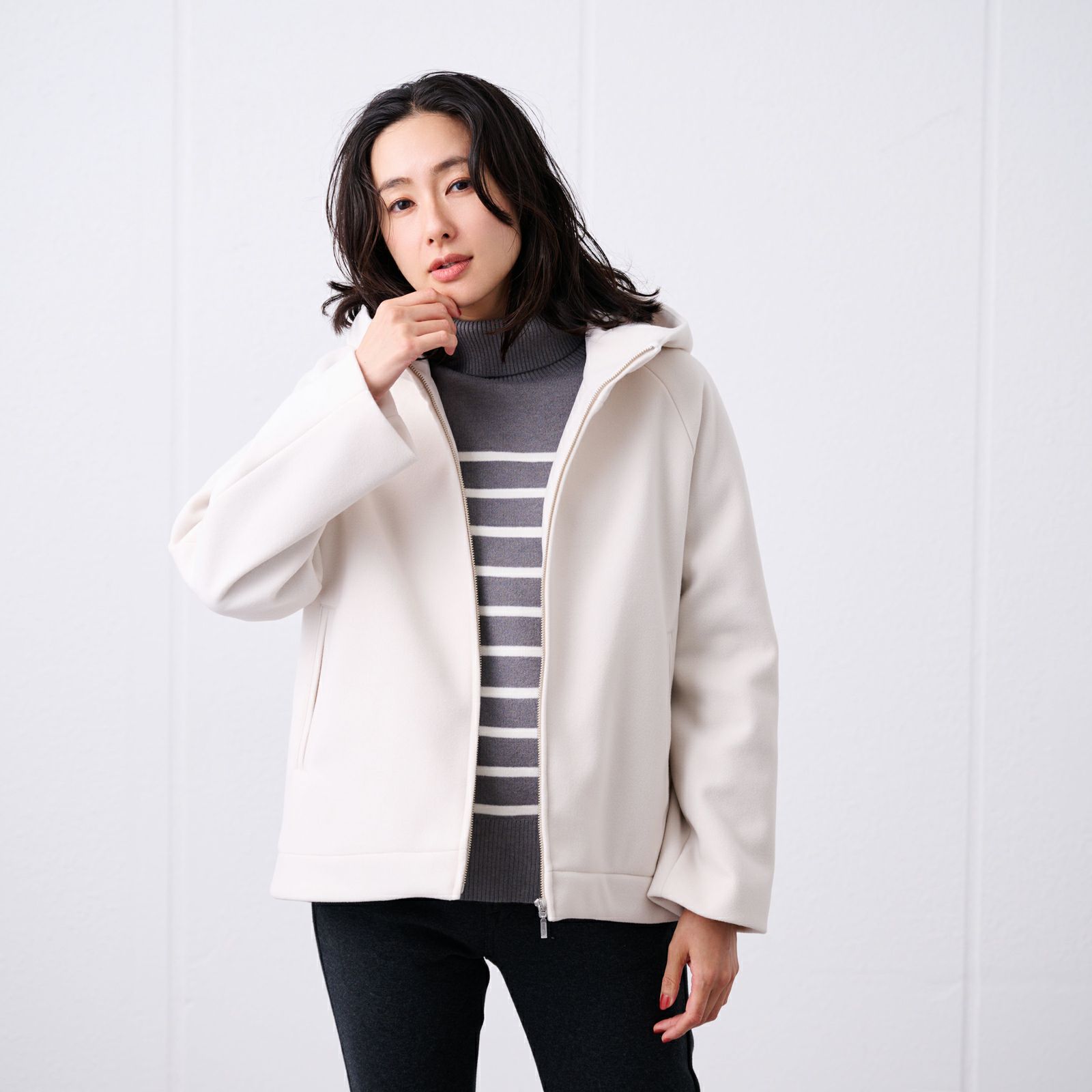 ウールライク　ショートフーデッドコート