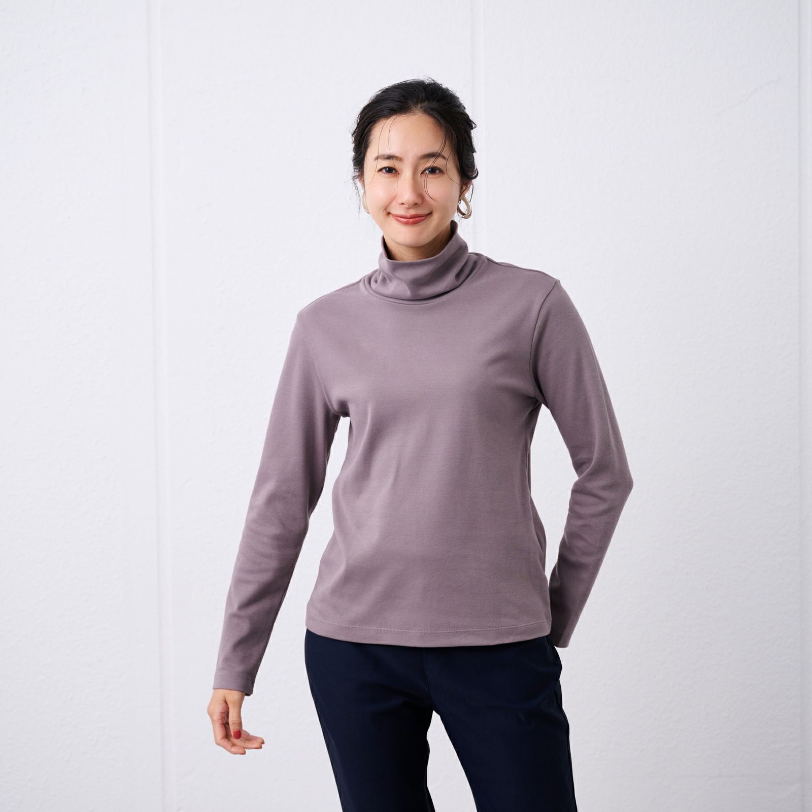 コットン100起毛　タートルネック長袖Tシャツ