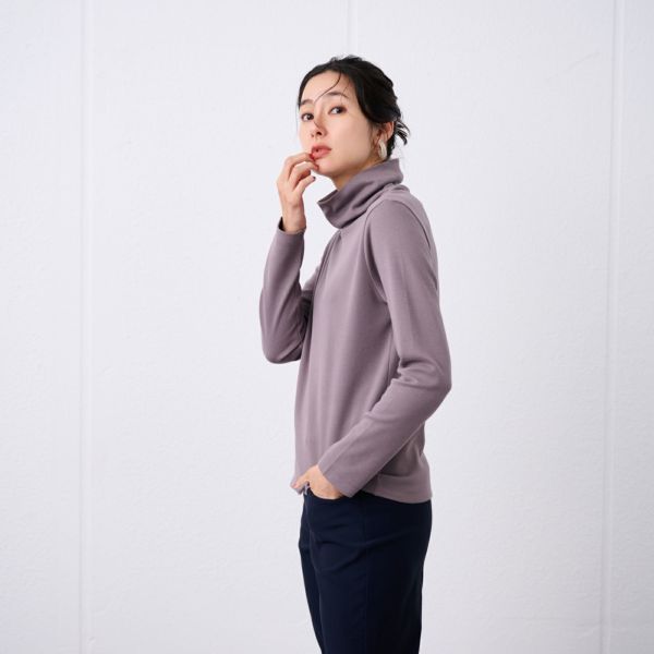コットン100起毛　タートルネック長袖Tシャツ