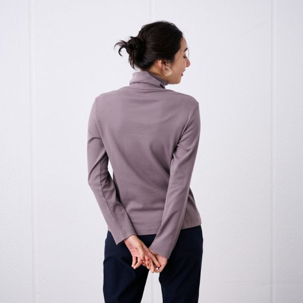 コットン100起毛　タートルネック長袖Tシャツ