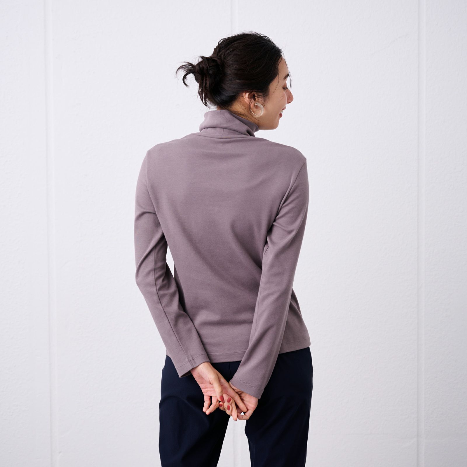 コットン100起毛　タートルネック長袖Tシャツ