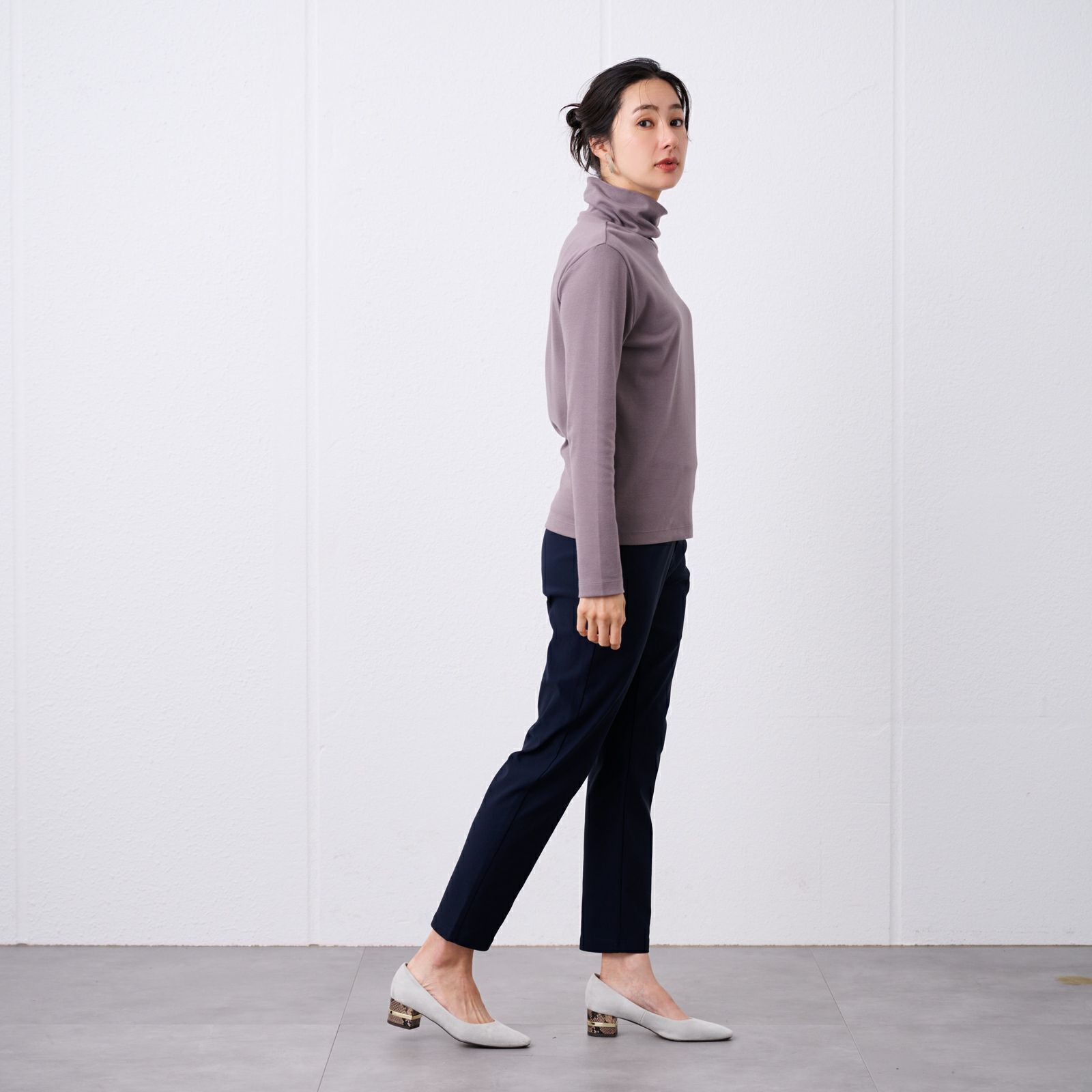 コットン100起毛　タートルネック長袖Tシャツ