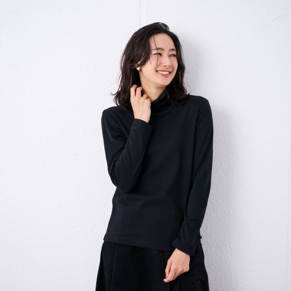 コットン100起毛　タートルネック長袖Tシャツ