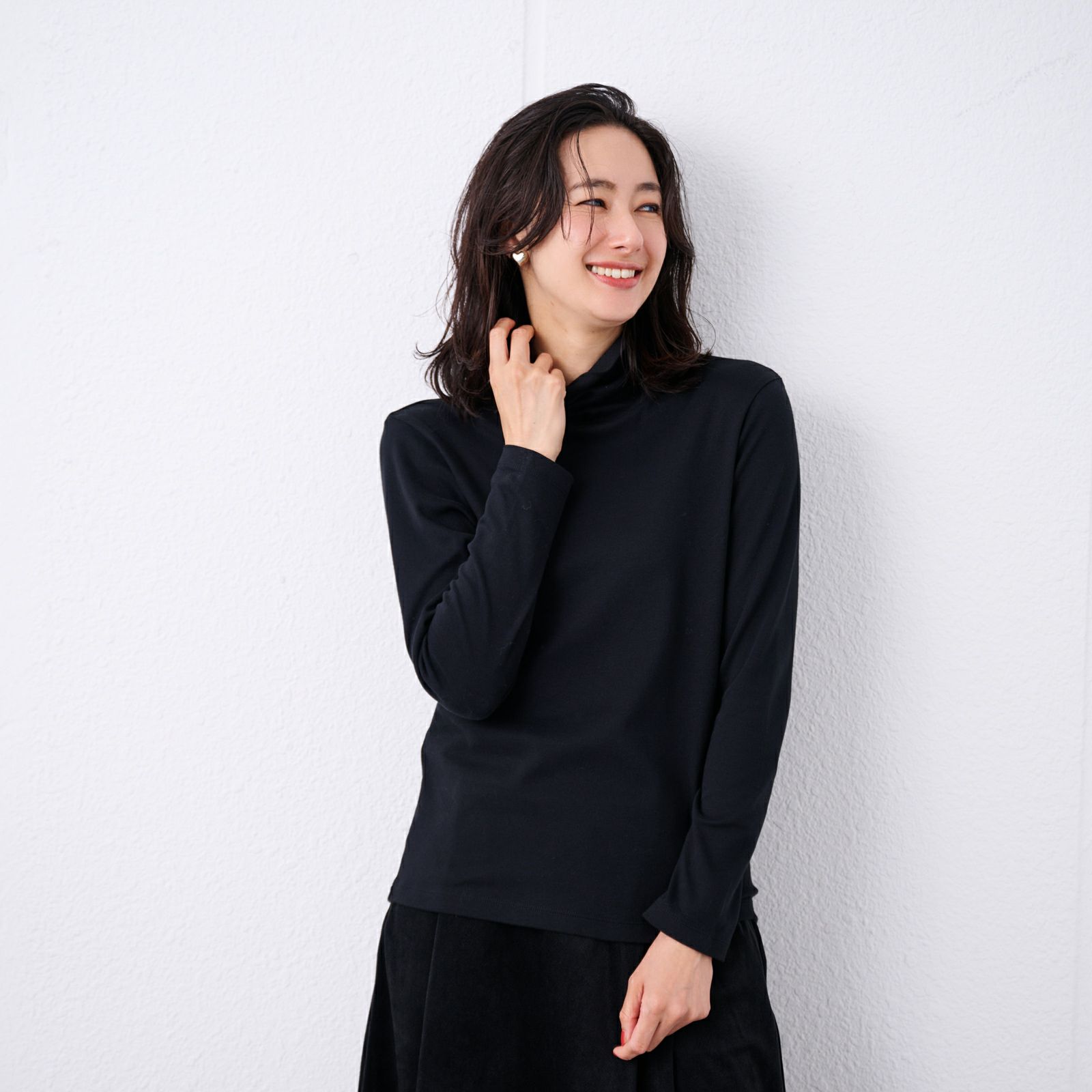 コットン100起毛　タートルネック長袖Tシャツ