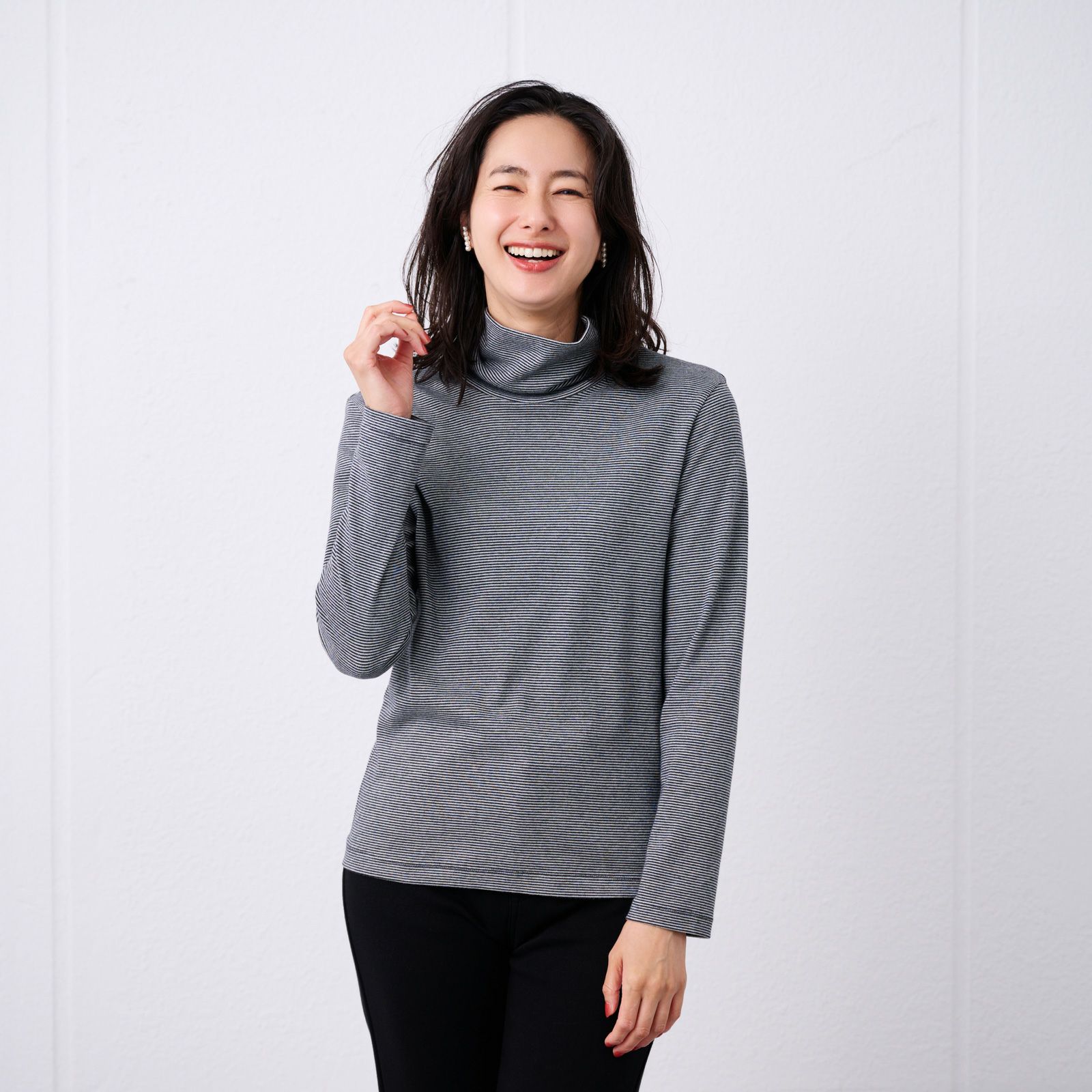 コットン100起毛　タートルネック長袖Tシャツ