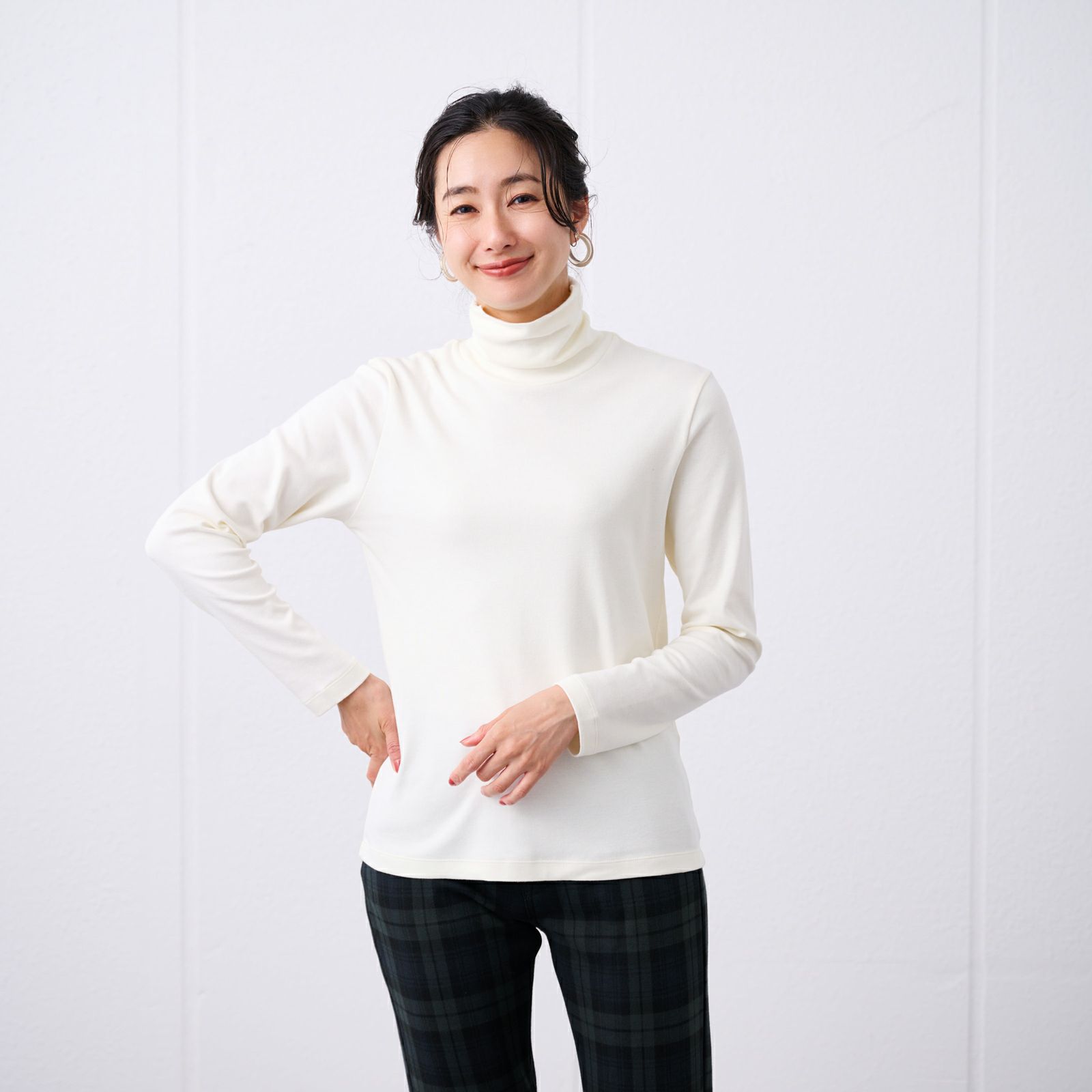 コットン100起毛　タートルネック長袖Tシャツ