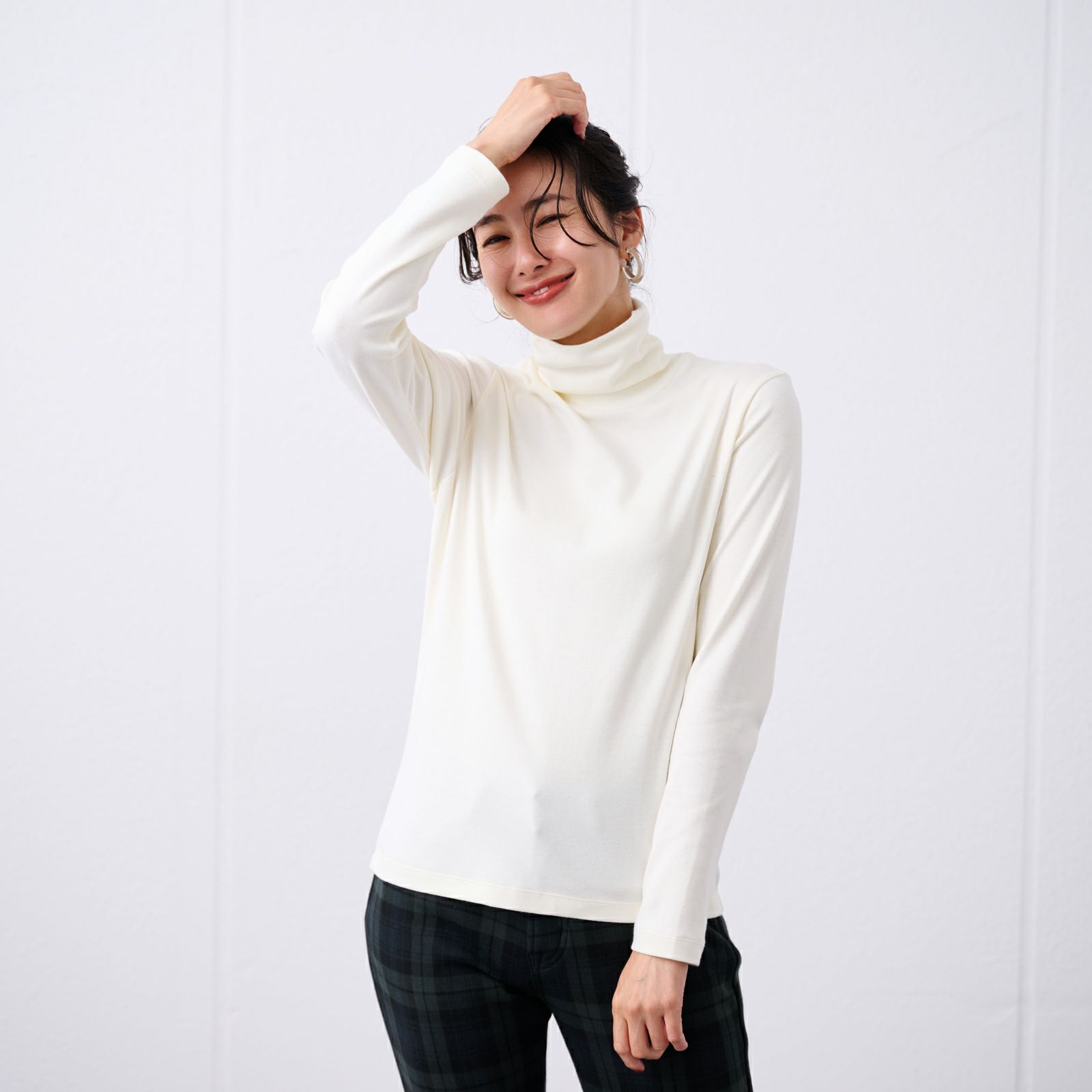 コットン100起毛　タートルネック長袖Tシャツ