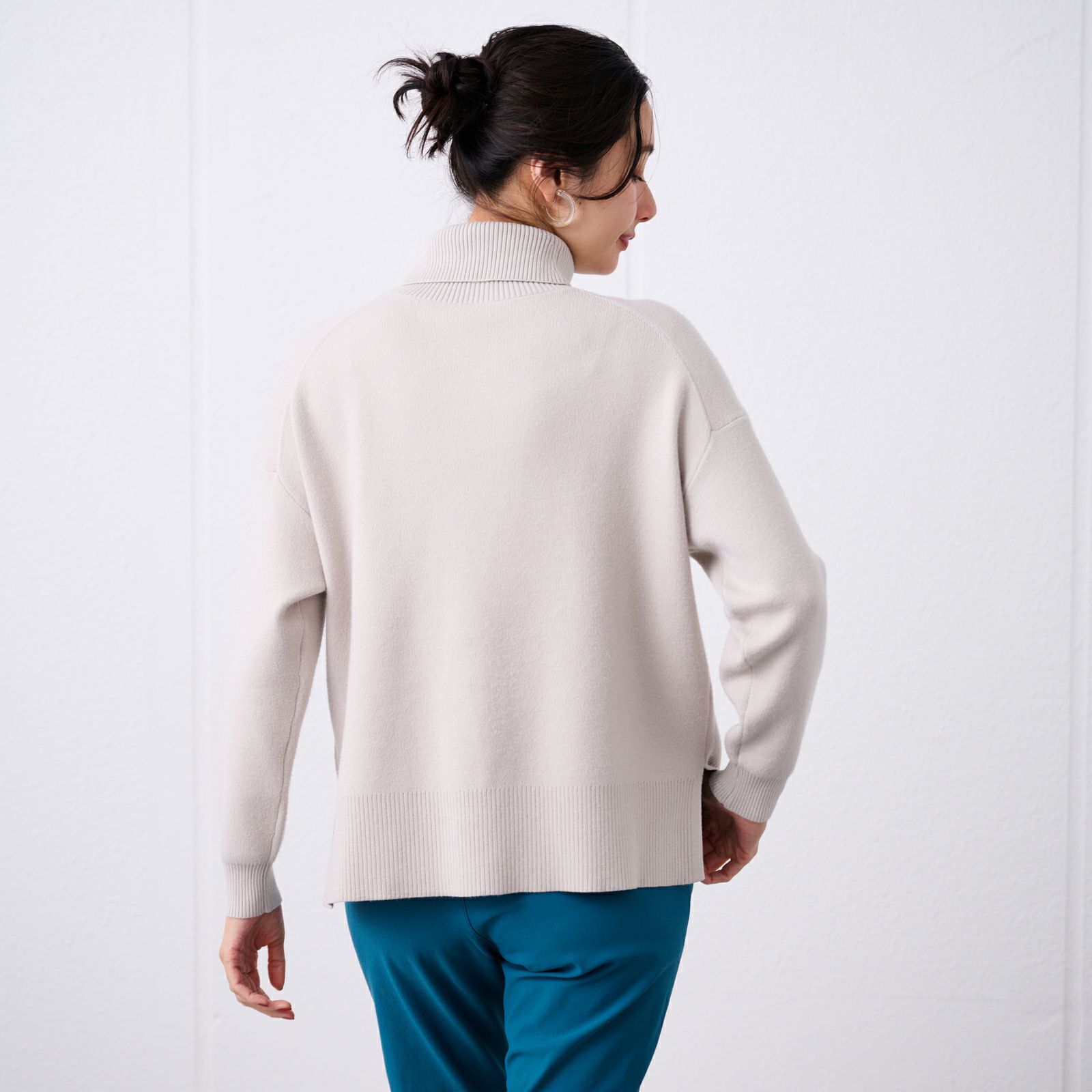 洗える・保温　マシュマロタッチ　タートルネックプルオーバー