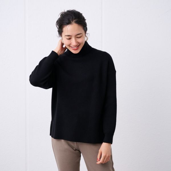 洗える・保温　マシュマロタッチ　タートルネックプルオーバー