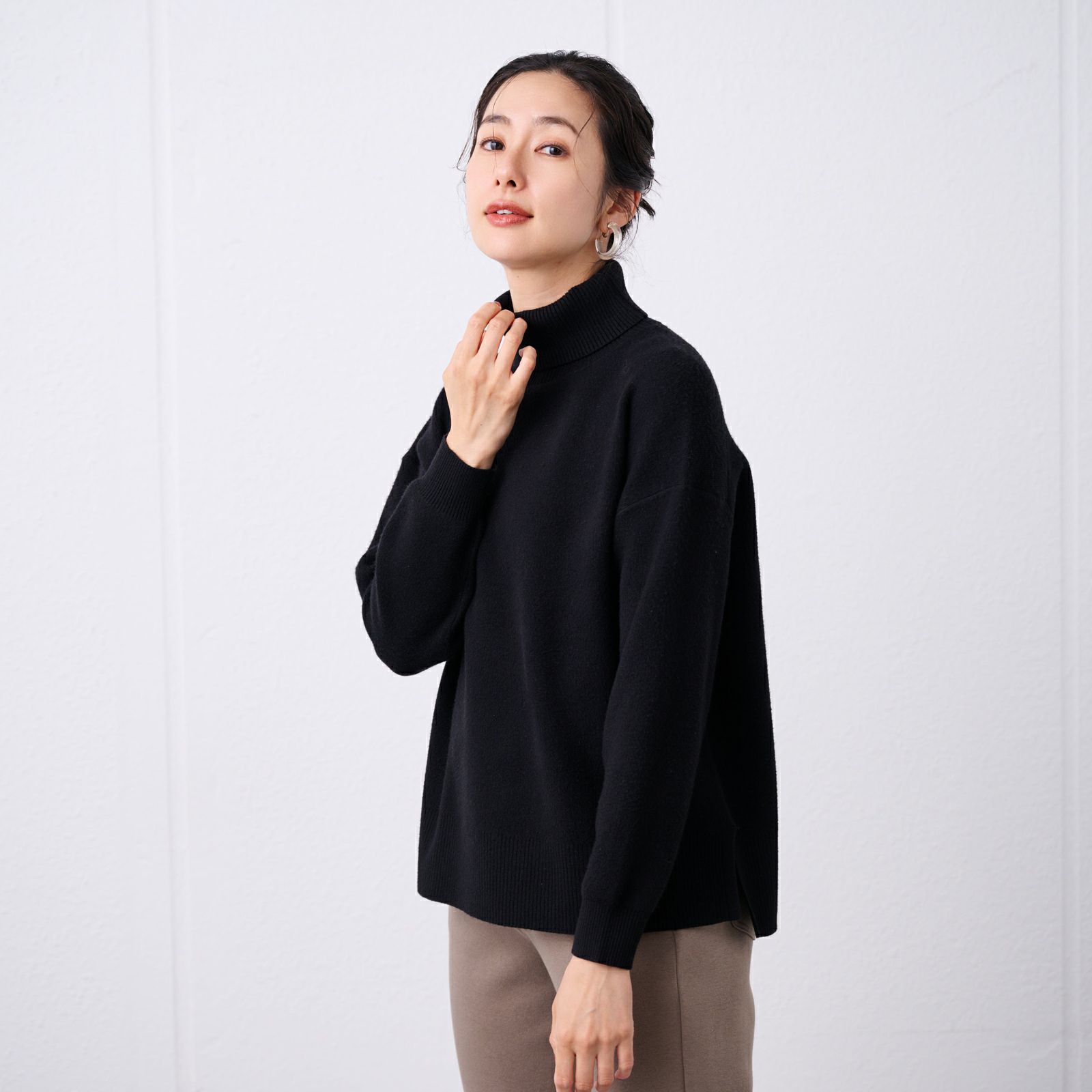 洗える・保温　マシュマロタッチ　タートルネックプルオーバー