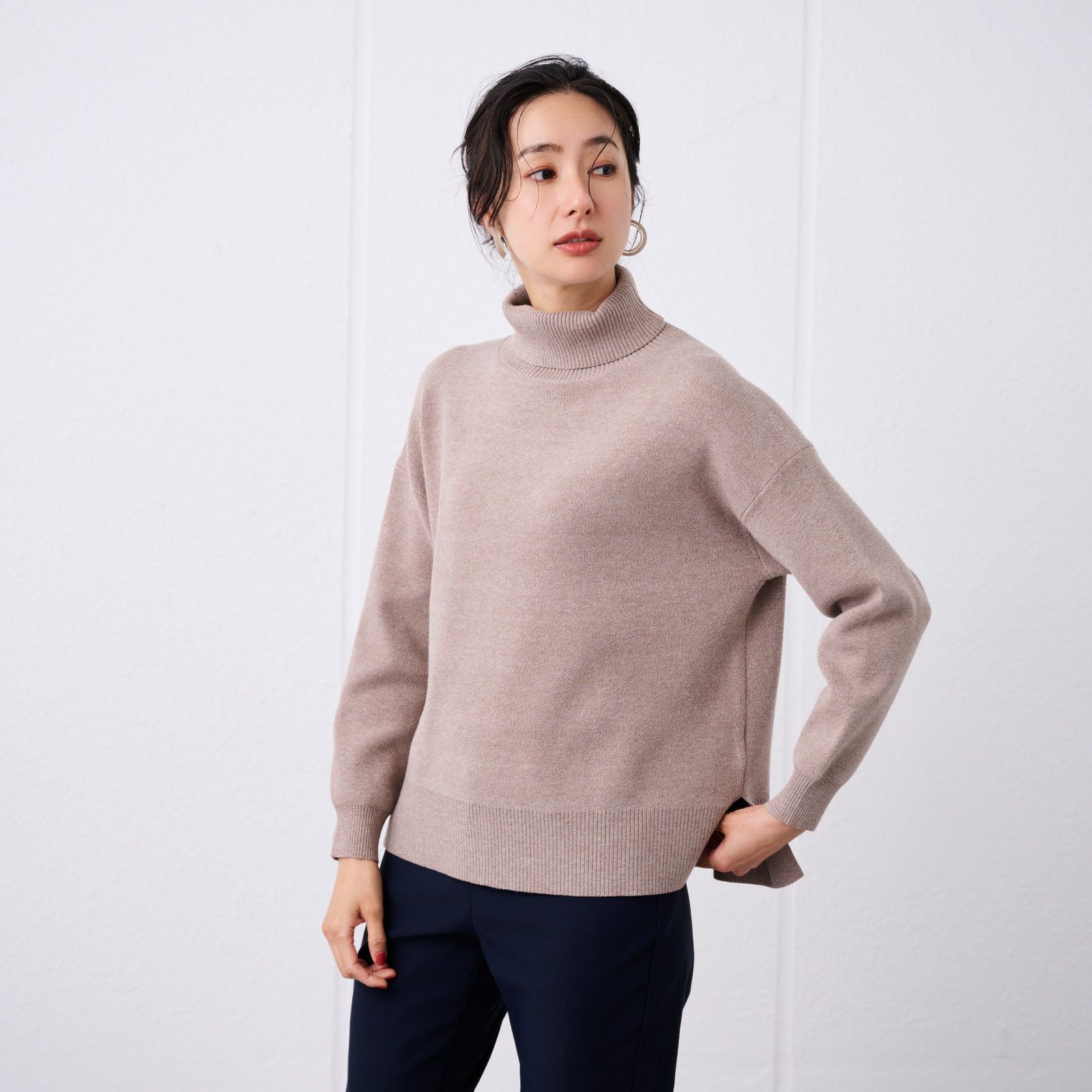 洗える・保温　マシュマロタッチ　タートルネックプルオーバー