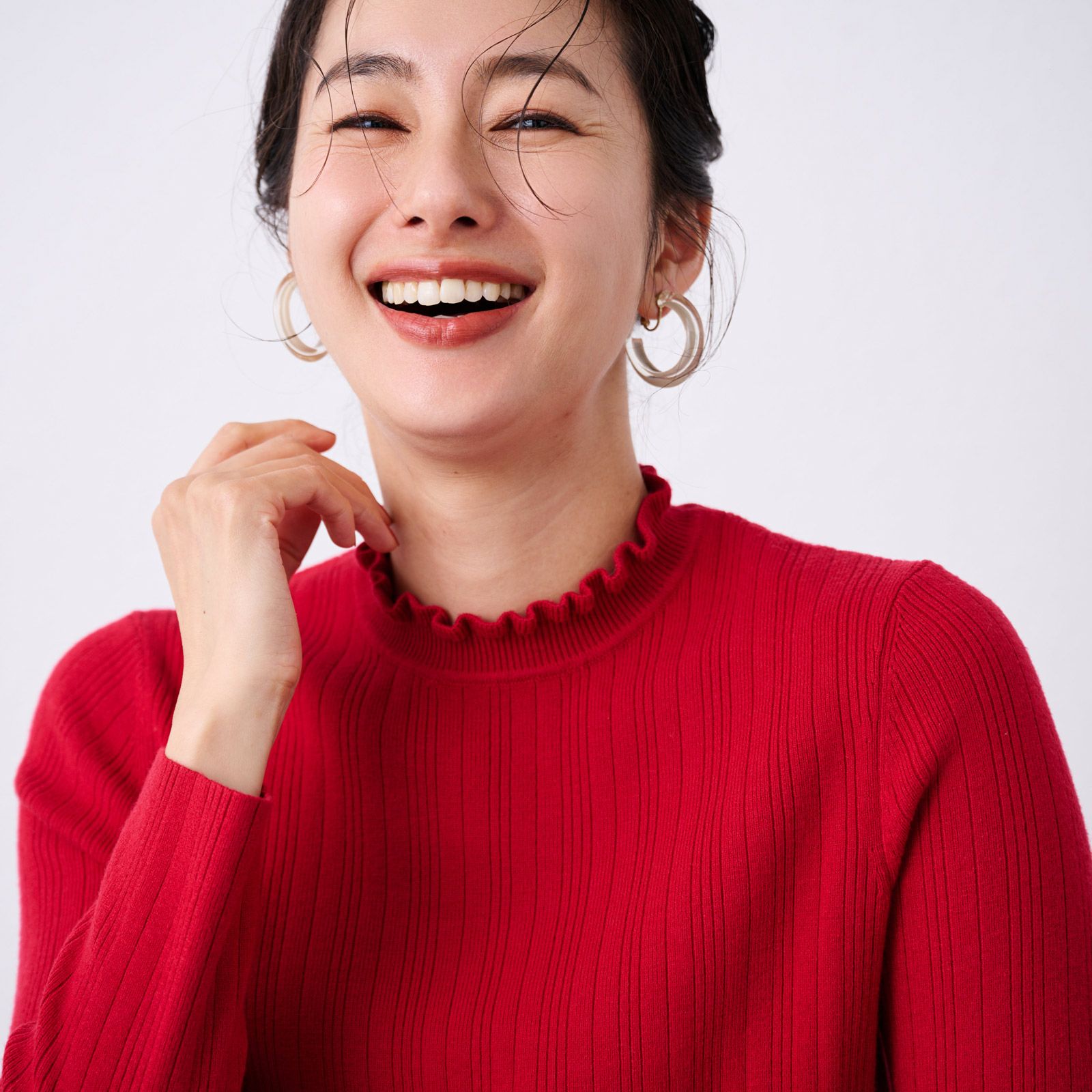 洗える・保温　マシュマロタッチ　フリルネックプルオーバー