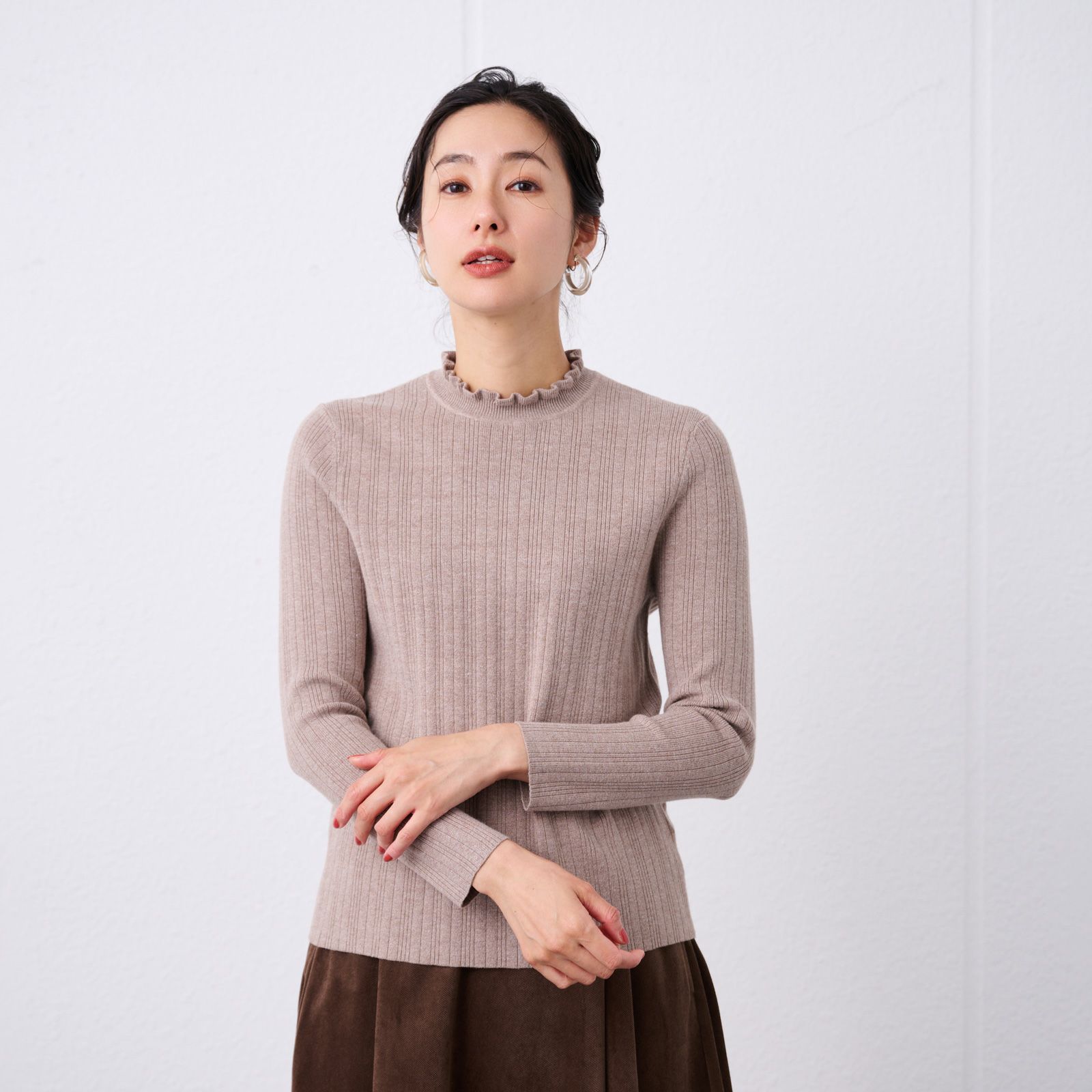 洗える・保温　マシュマロタッチ　フリルネックプルオーバー