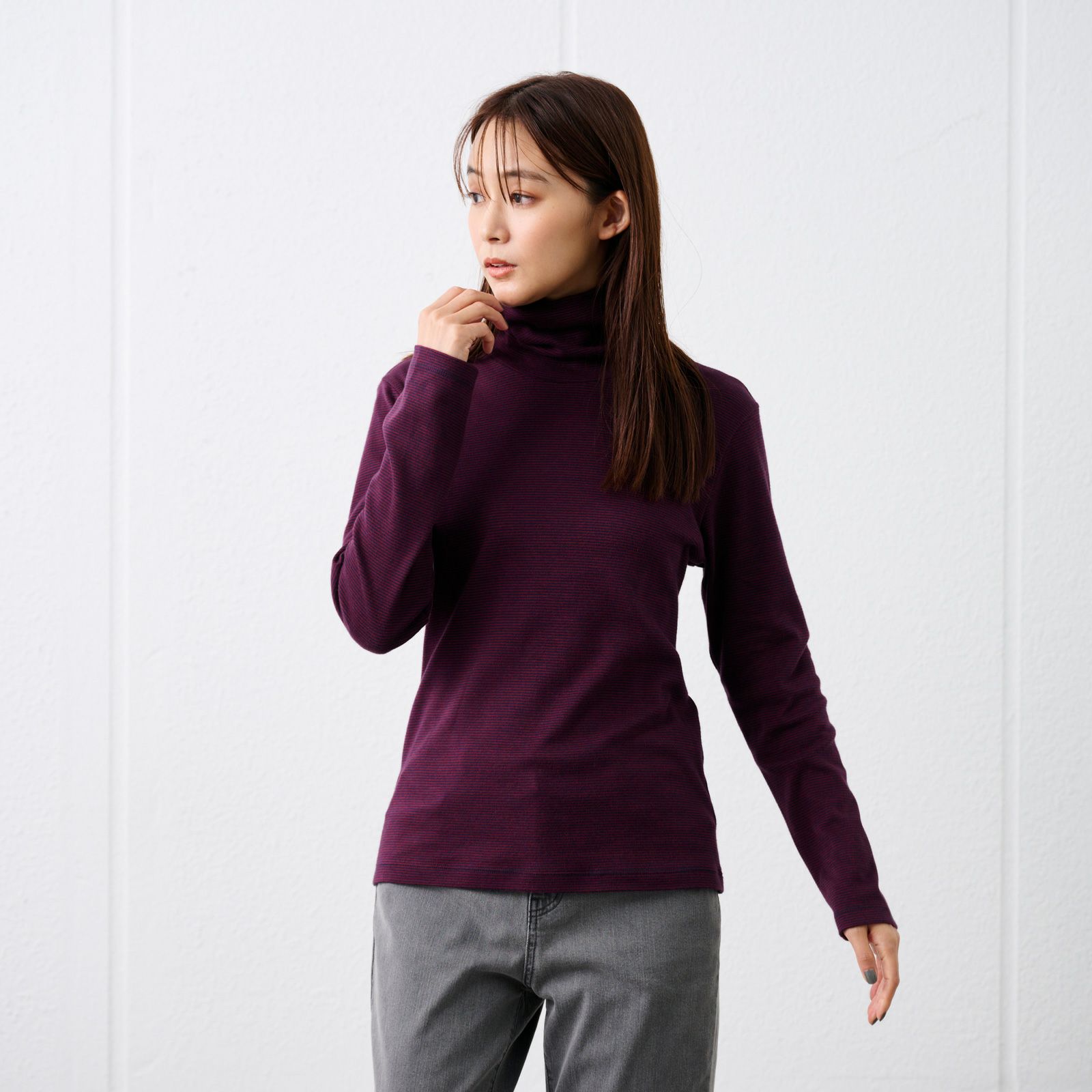 コットン100起毛　タートルネック長袖Tシャツ