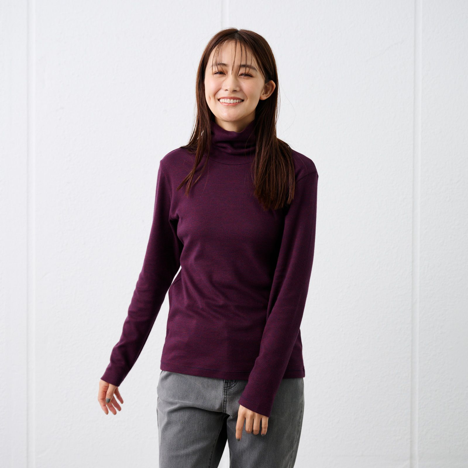 コットン100起毛　タートルネック長袖Tシャツ