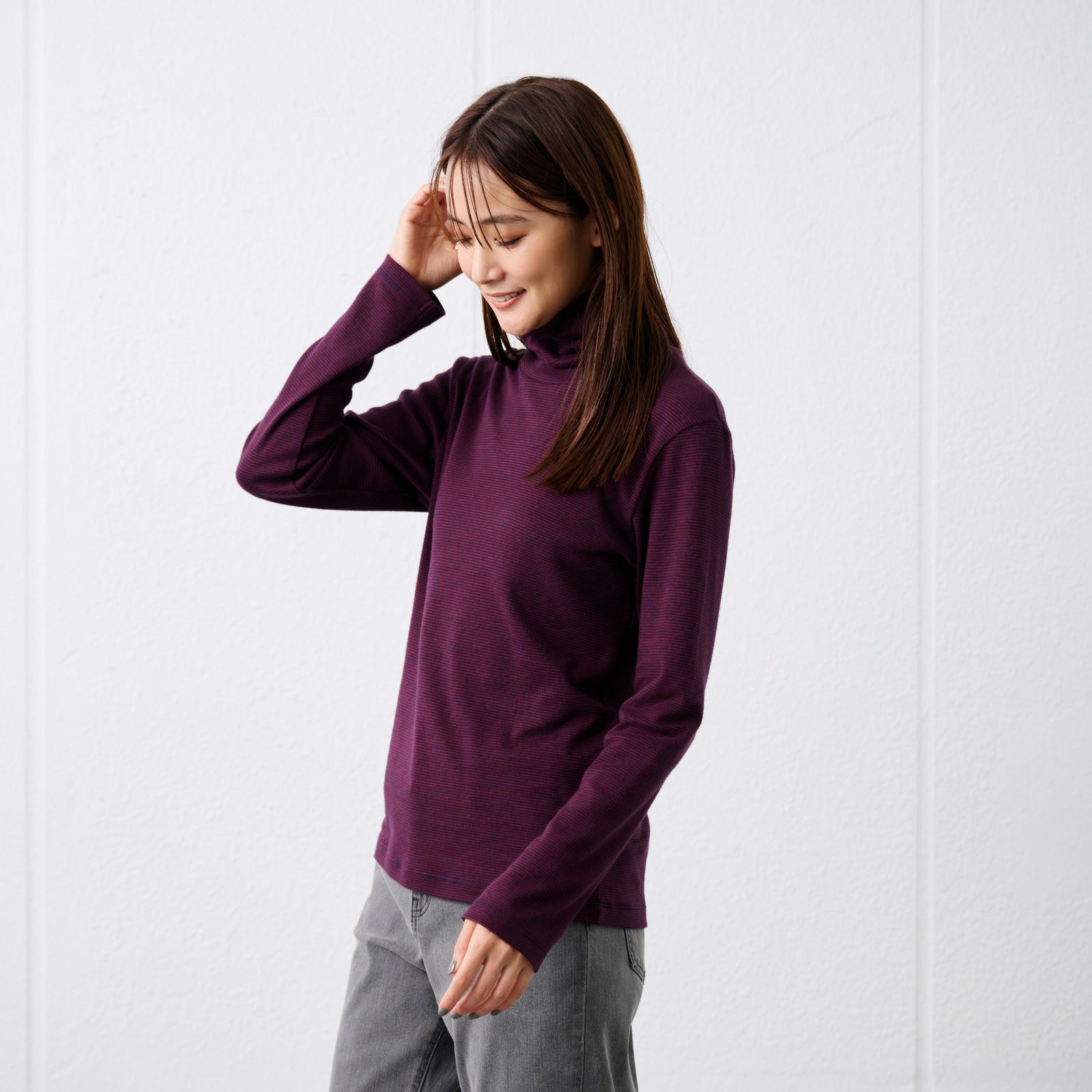 コットン100起毛　タートルネック長袖Tシャツ